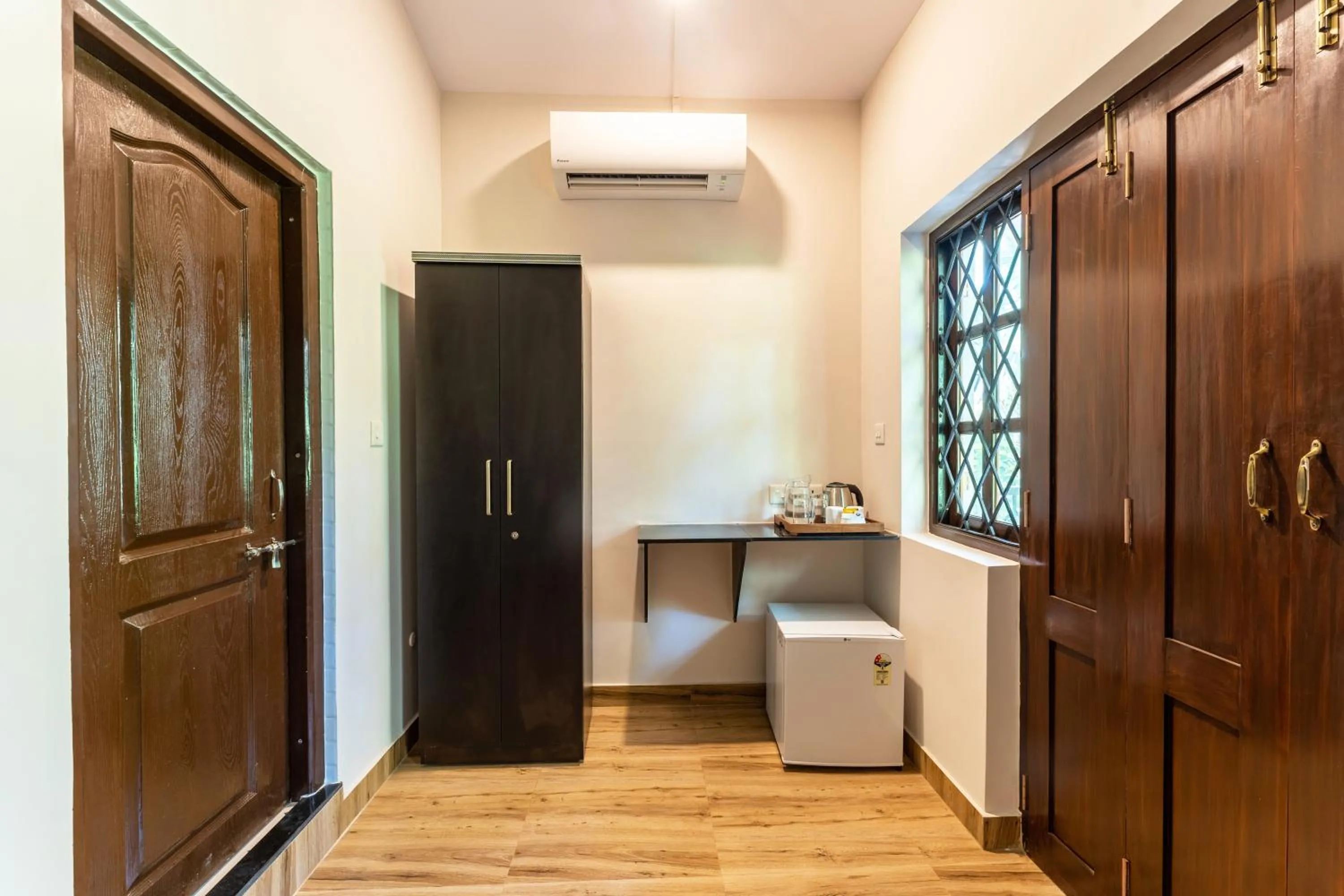 Kitchen or kitchenette in Villa Barbosa, 2 BHK Villa & Luxury Rooms near Colva, Sernabatim, Benaulim Beach
