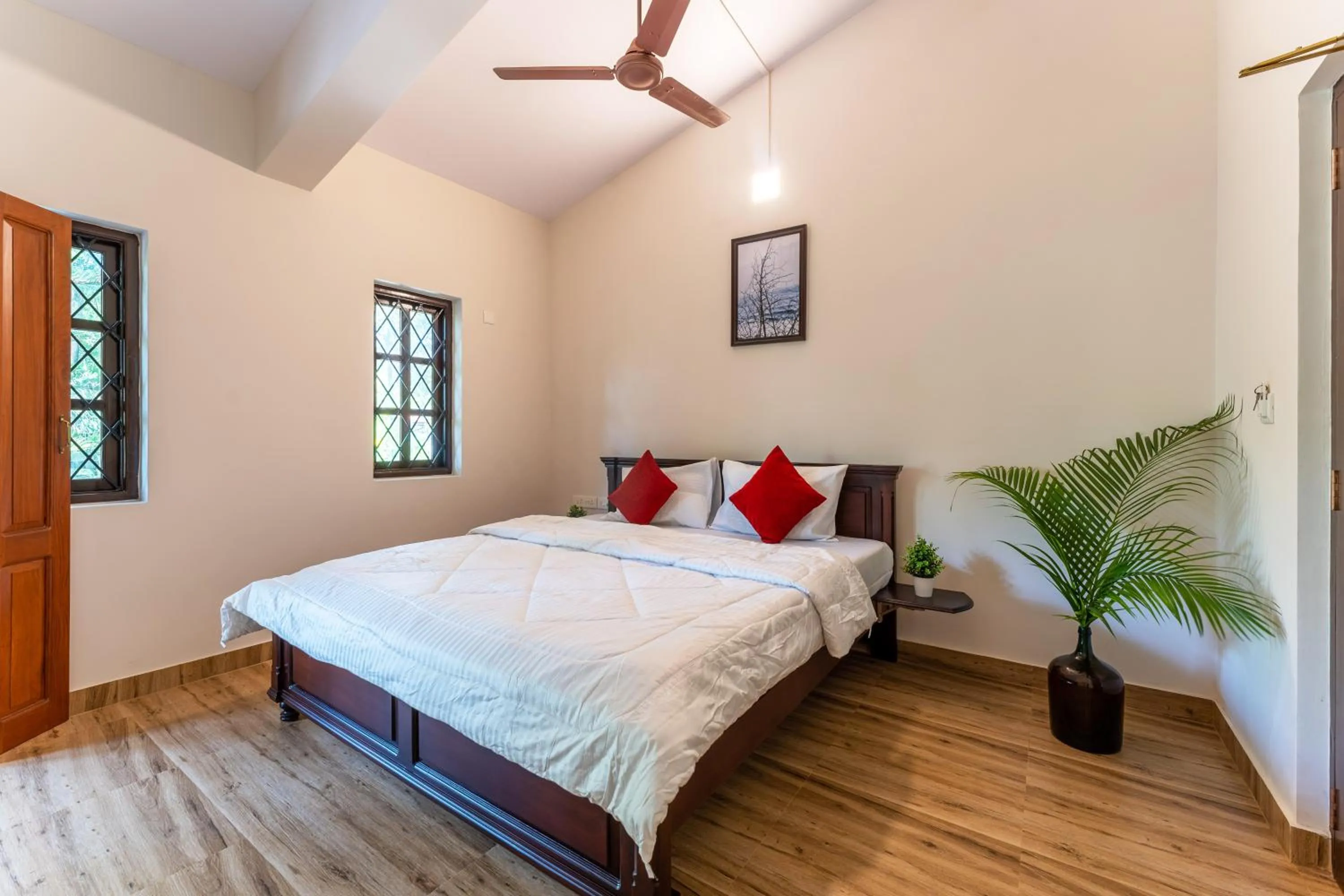 Bed in Villa Barbosa, 2 BHK Villa & Luxury Rooms near Colva, Sernabatim, Benaulim Beach