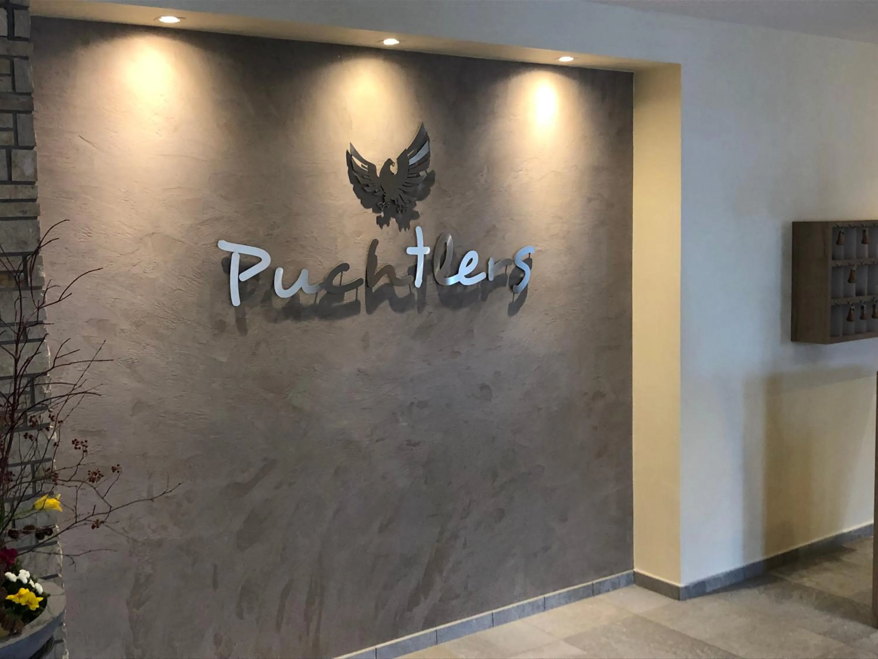 Property logo or sign in Gasthof Deutscher Adler und Hotel Puchtler