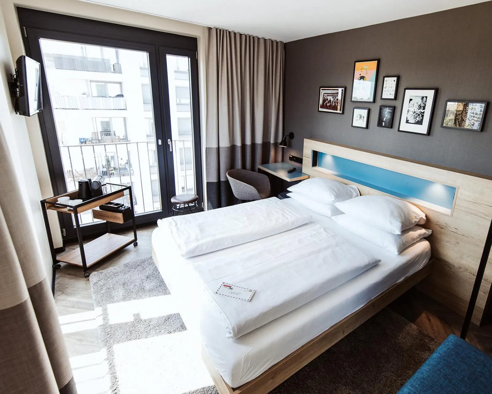 Photo of the whole room, Bed in Emma by Schulz Hotel Berlin Friedrichshain