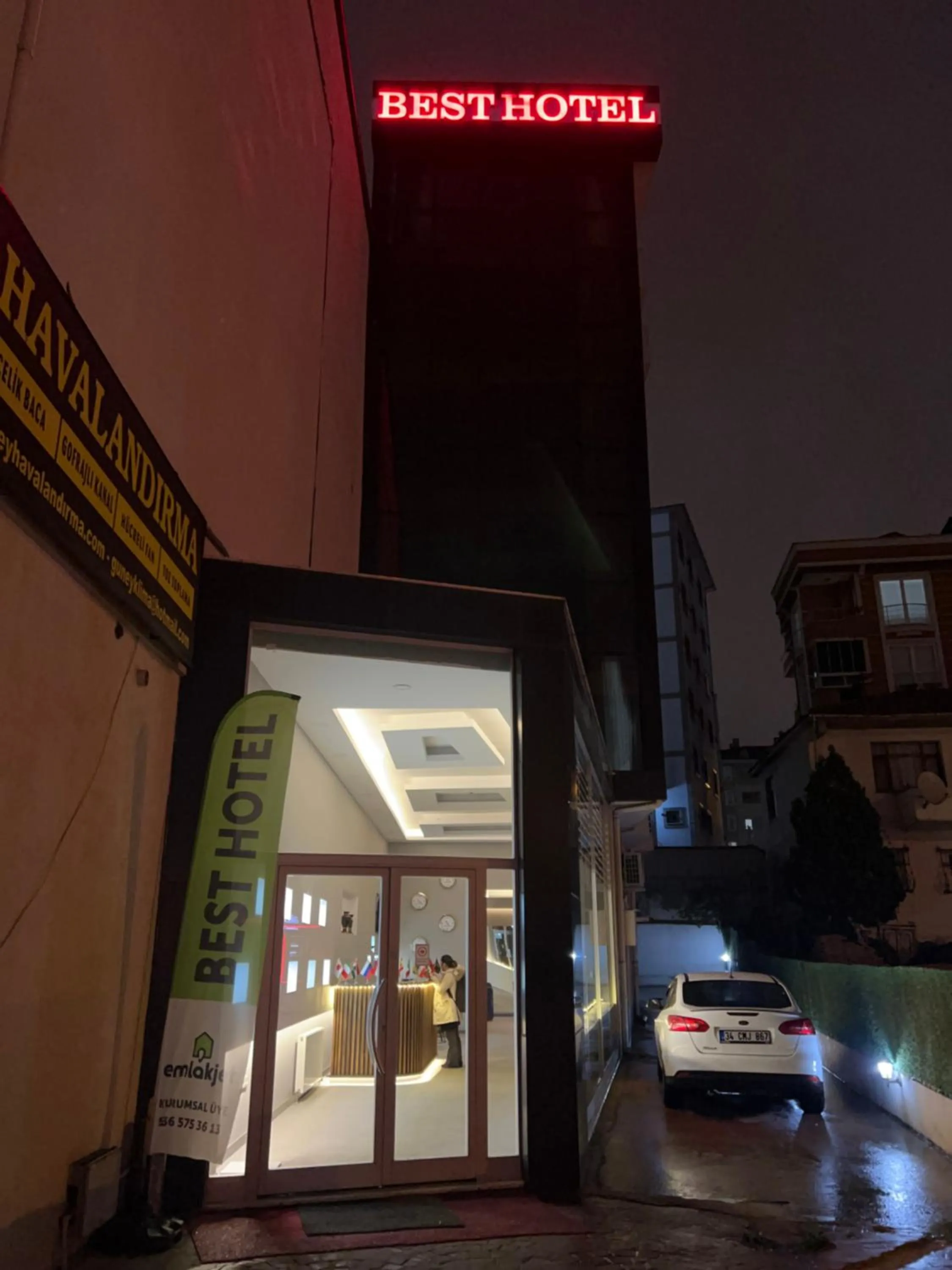 Property building in Best Hotel Pendik