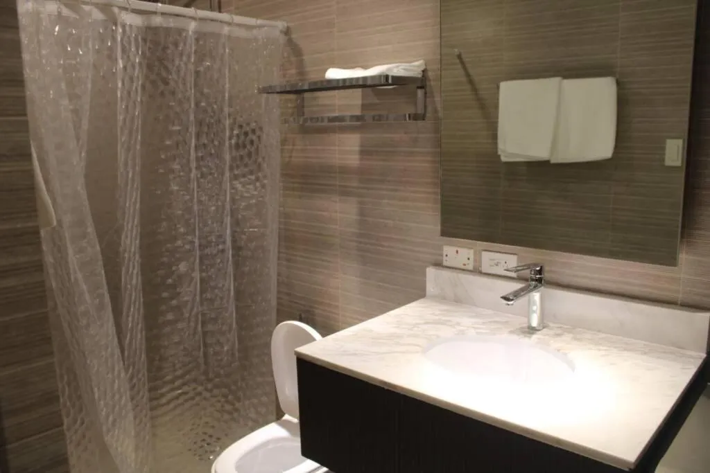 A2J Luxury BGC Balcony Suite Near SM AURA Taguig