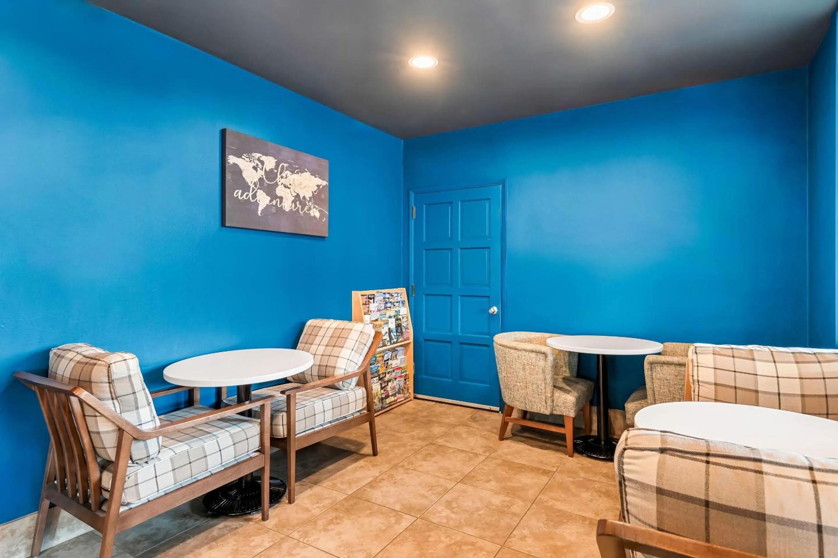 Breakfast, Bed in Maverick Hotel Eugene Near University, an Ascend Collection Hotel