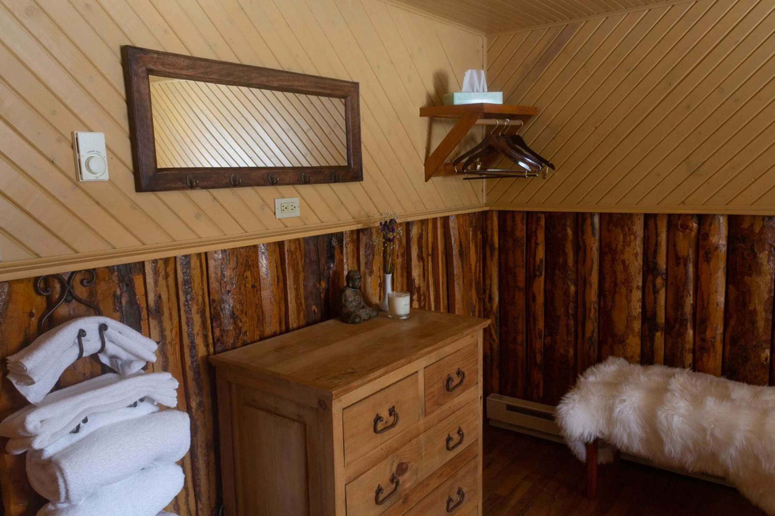 Bedroom, Bed in Beyul Retreat