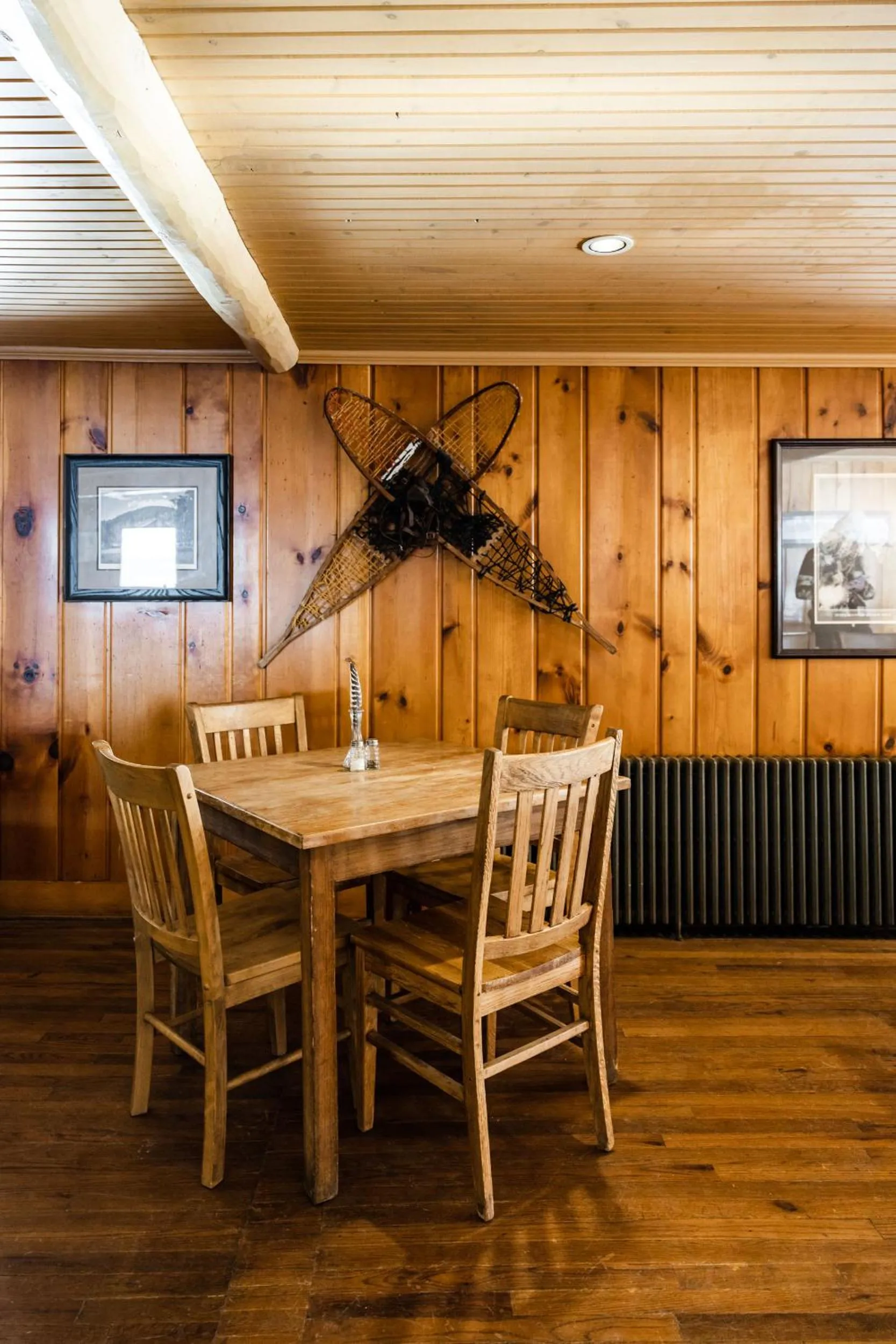 Lounge or bar in Beyul Retreat