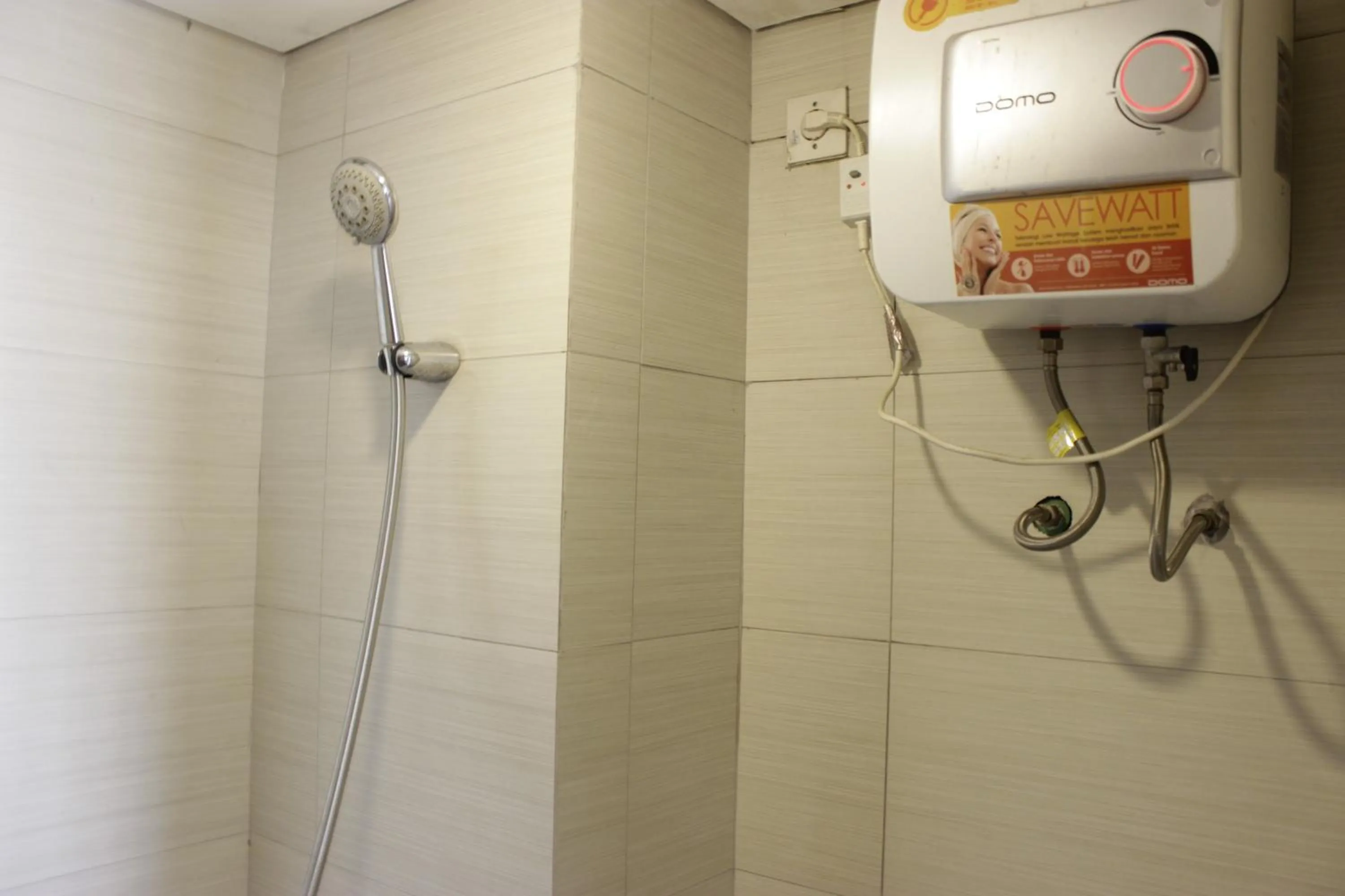 Bathroom in Spacious 2BR Apartment Gateway Pasteur near Exit Toll 23 By Travelio