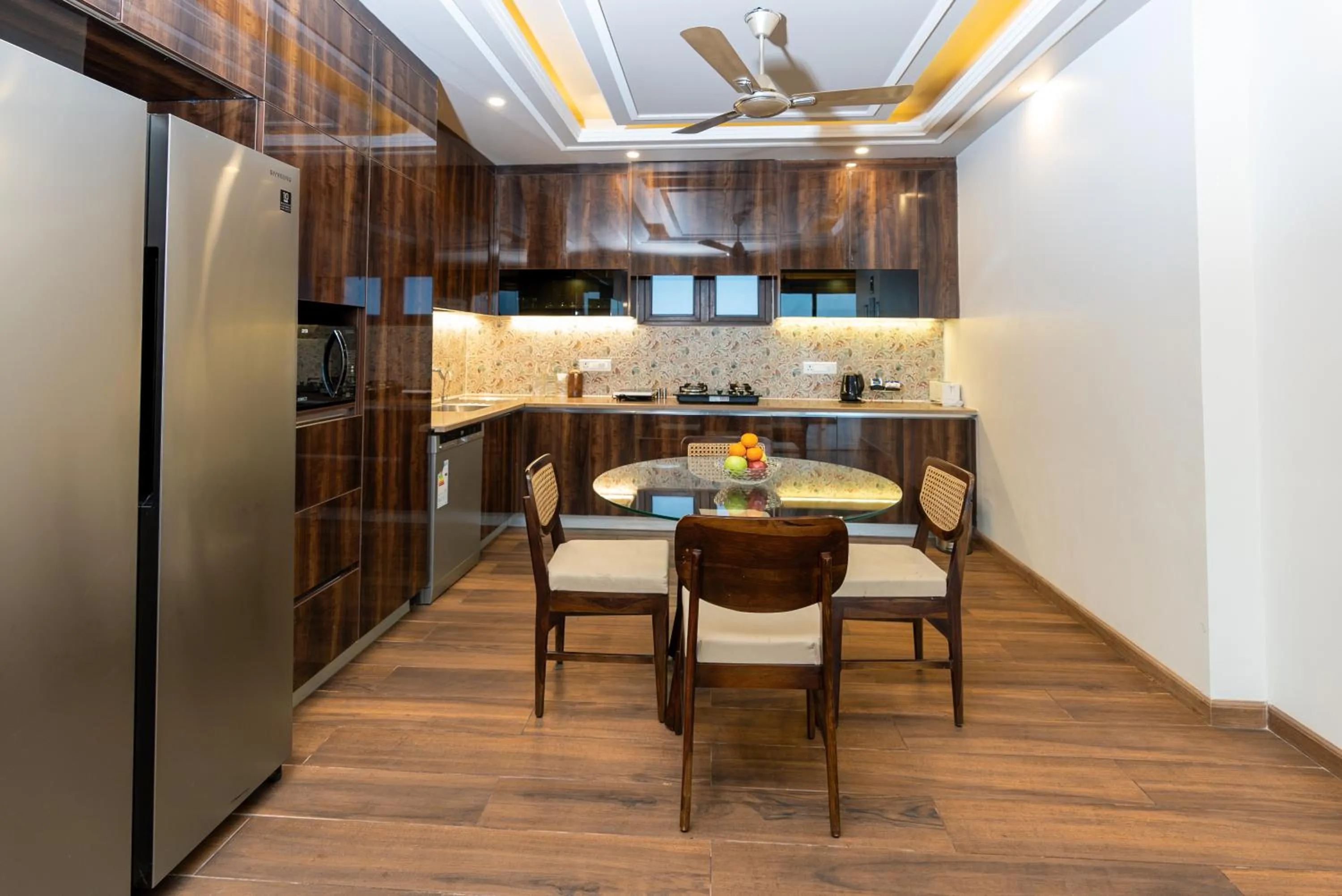 Dining area in The Manor Luxury Apartments, Shimla