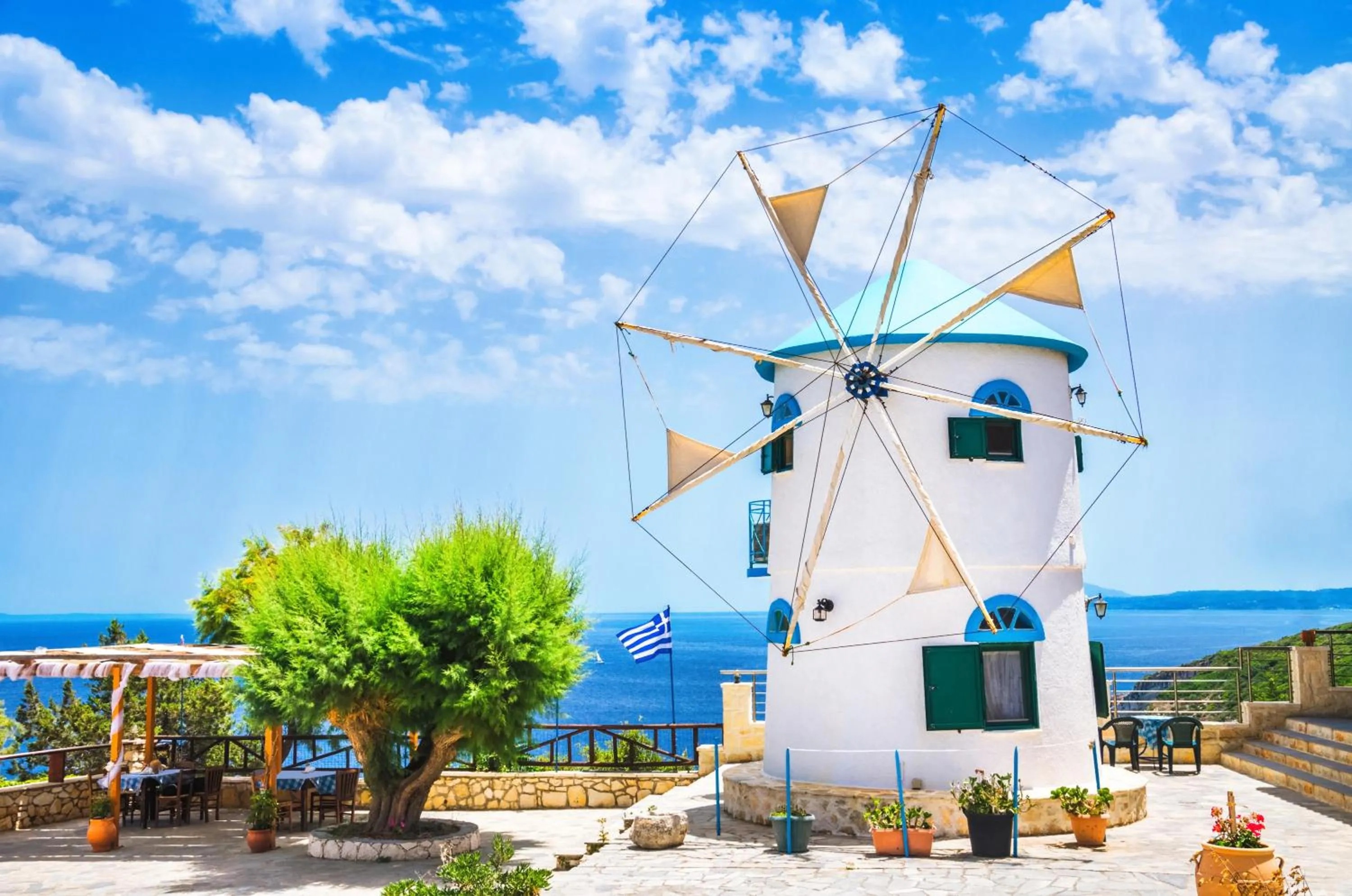 Property building in Potamitis Windmills & Apartments - Unique Stay with Scenic Views, by ZanteWize