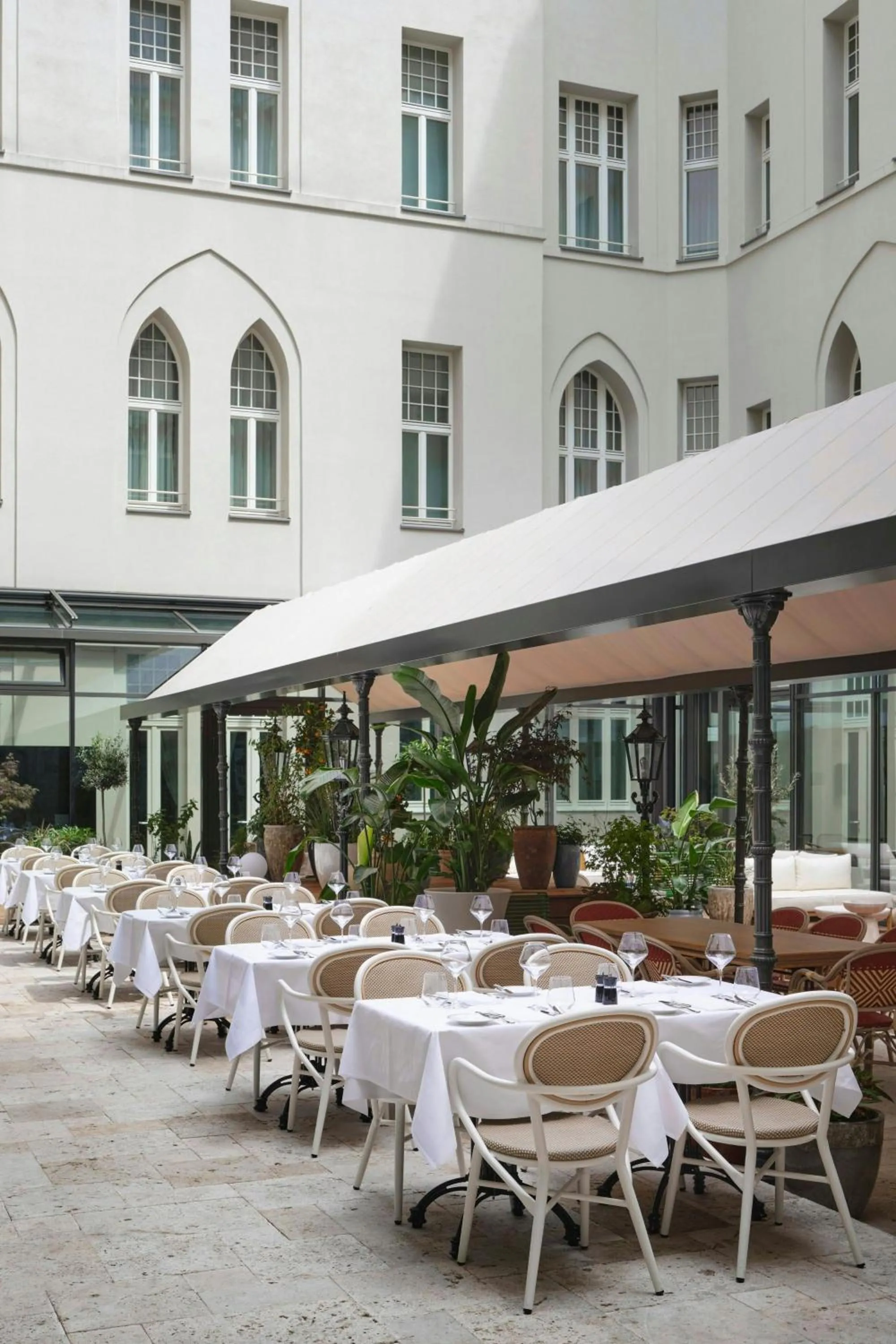 Restaurant/places to eat in Roomers Berlin Steinplatz, Autograph Collection