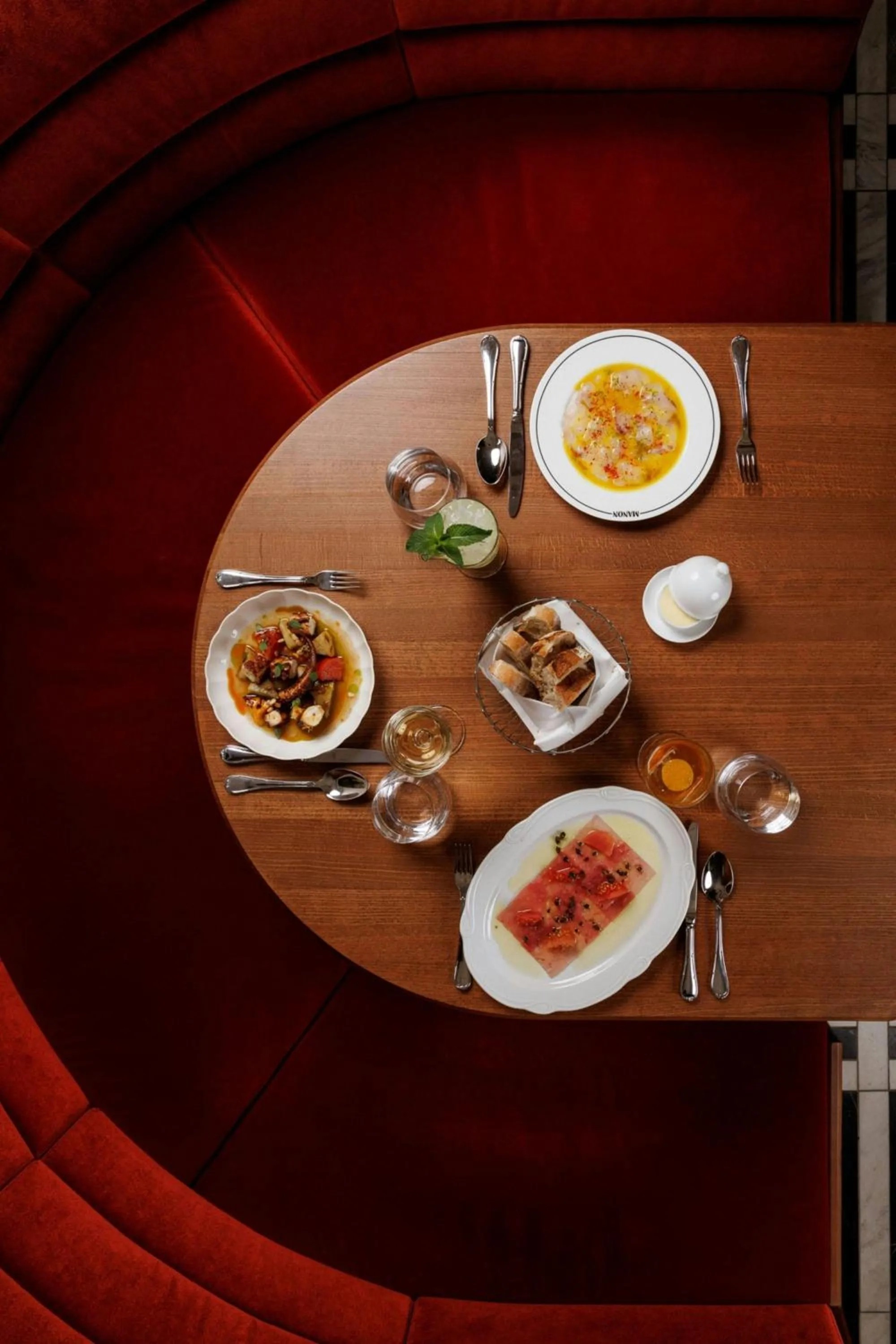 Restaurant/places to eat in Roomers Berlin Steinplatz, Autograph Collection