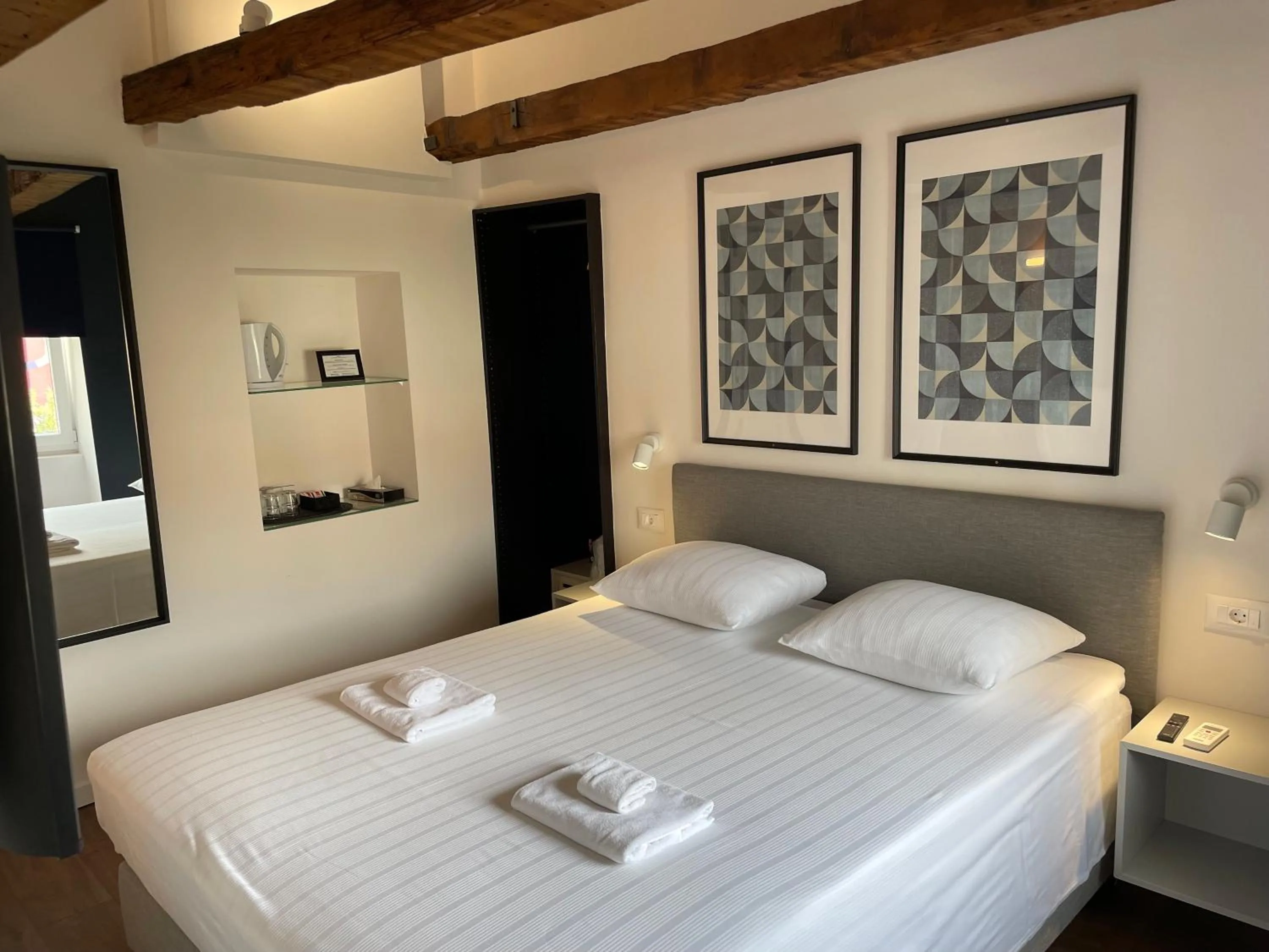 Bed in TRE RE - self check in