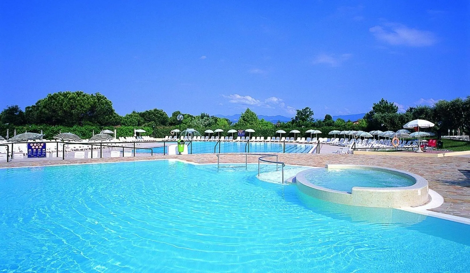 Swimming pool in Villaggio Colombare