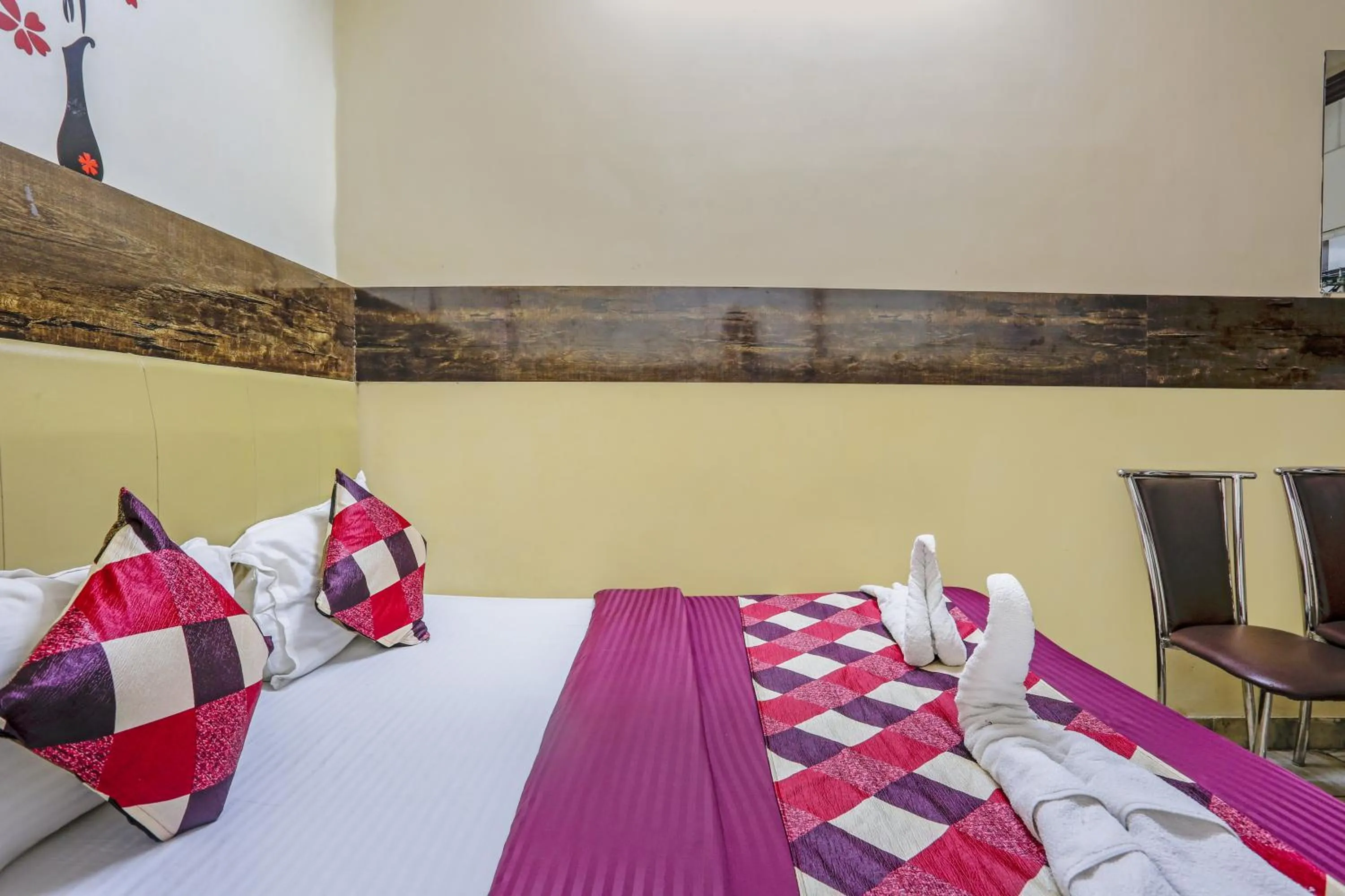 Bed in HOTEL GOLDEN PLAZA