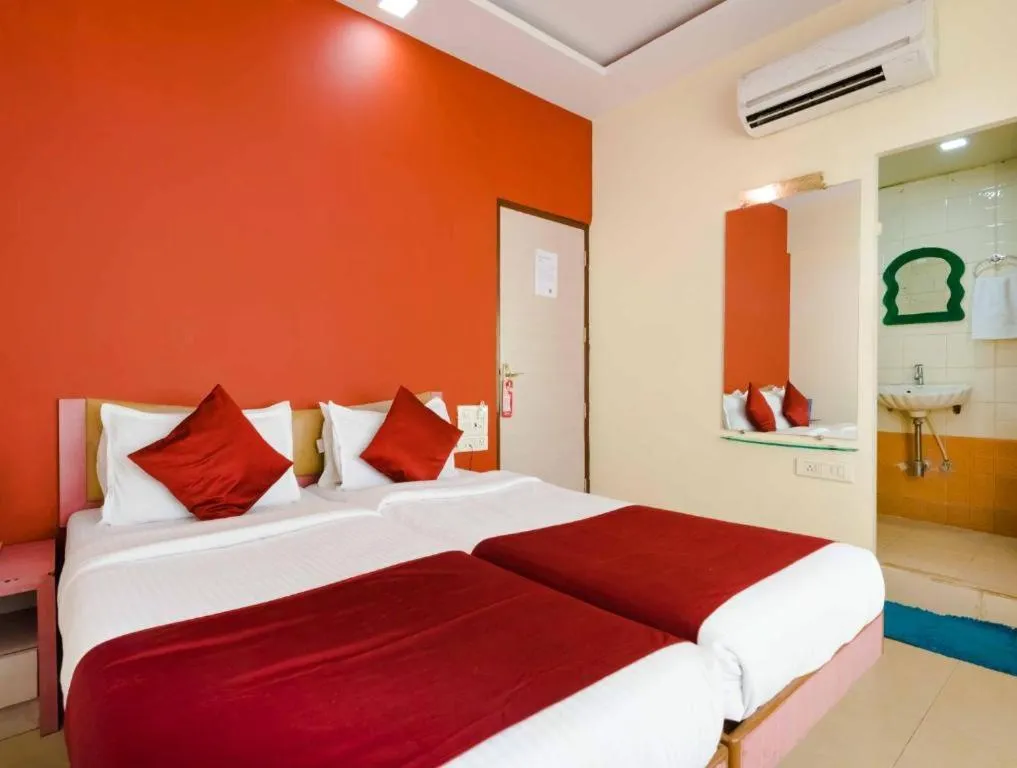 Bed in HOTEL GOLDEN PLAZA