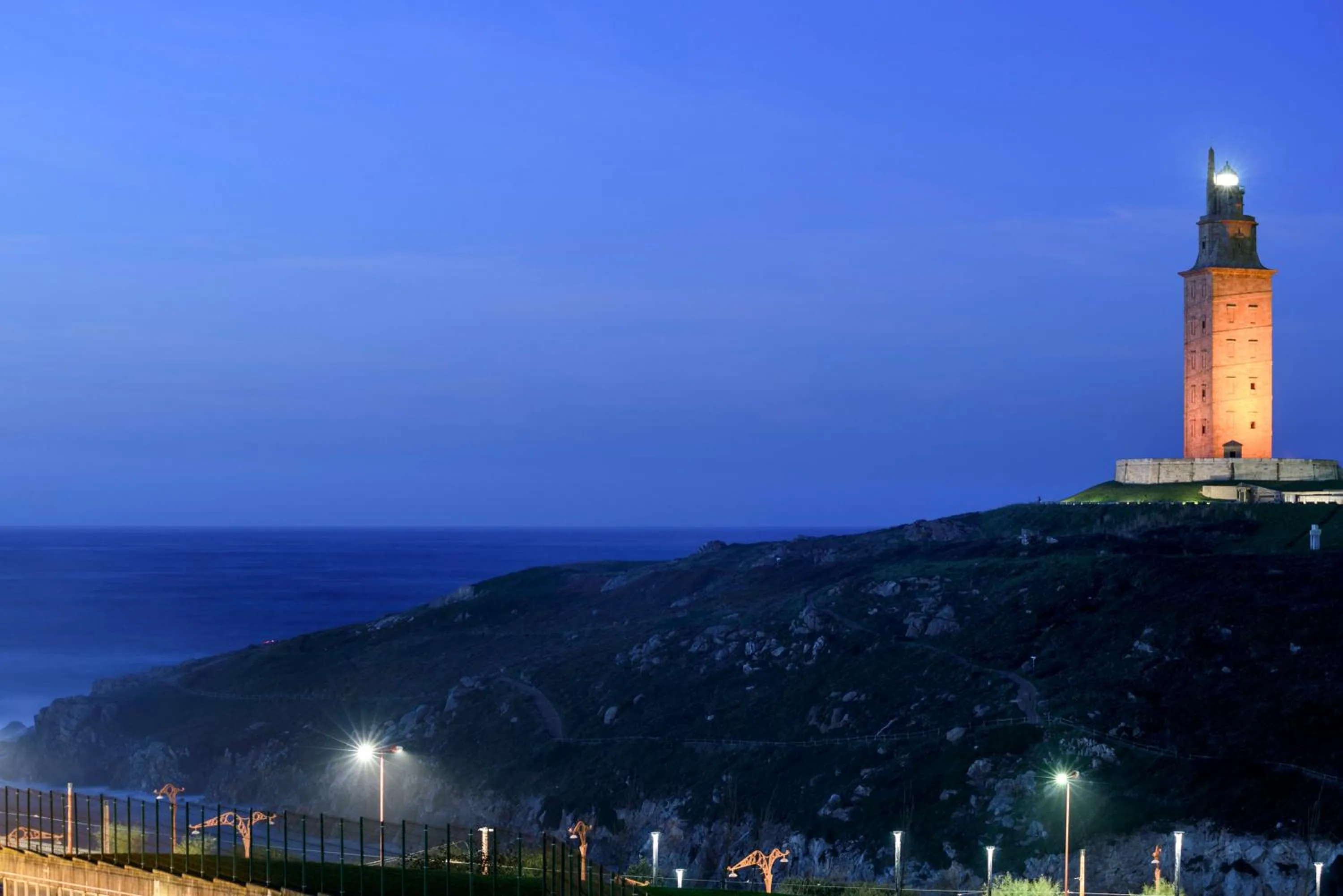 Nearby landmark in TH Apartments by Como en Casa