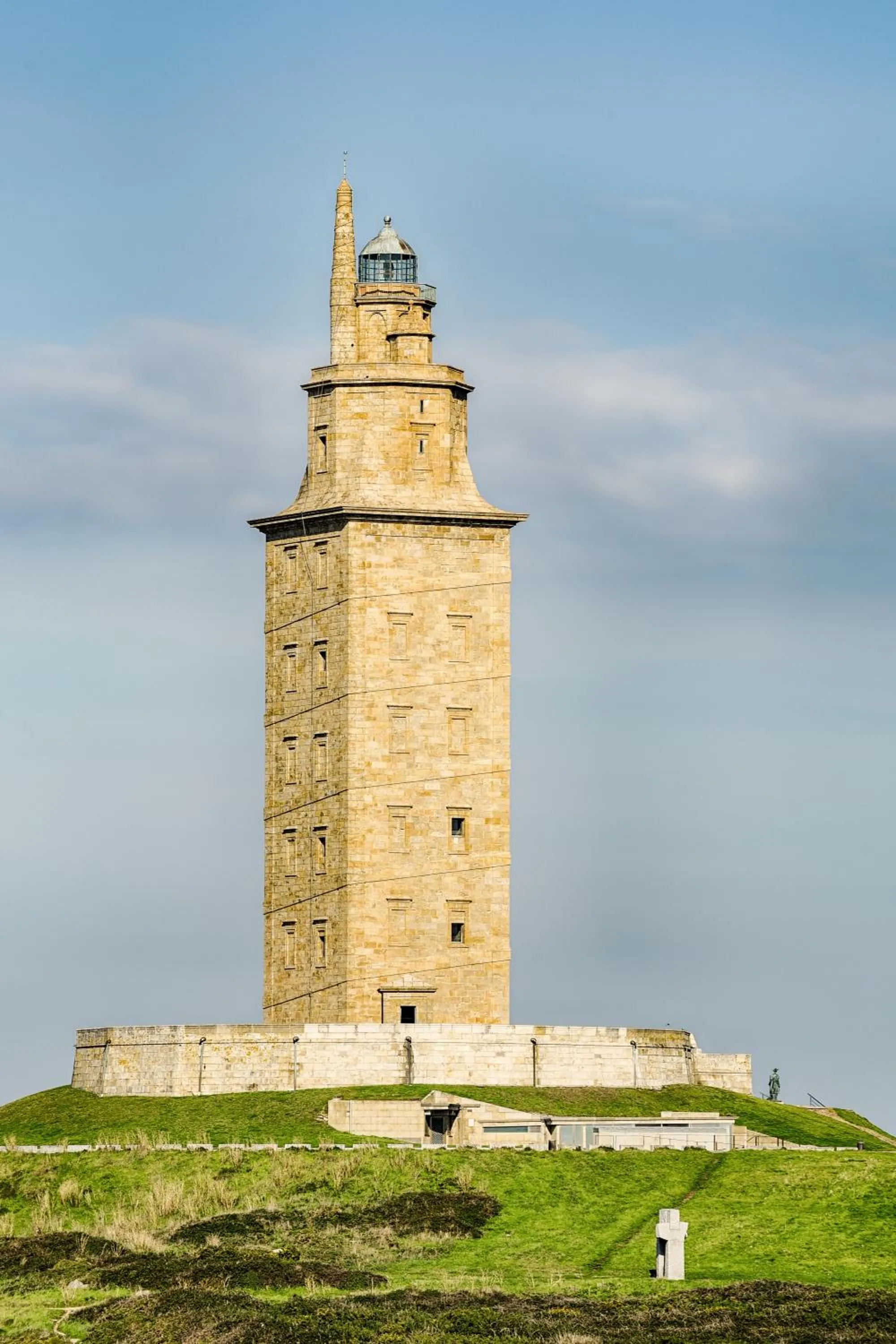 Nearby landmark in TH Apartments by Como en Casa