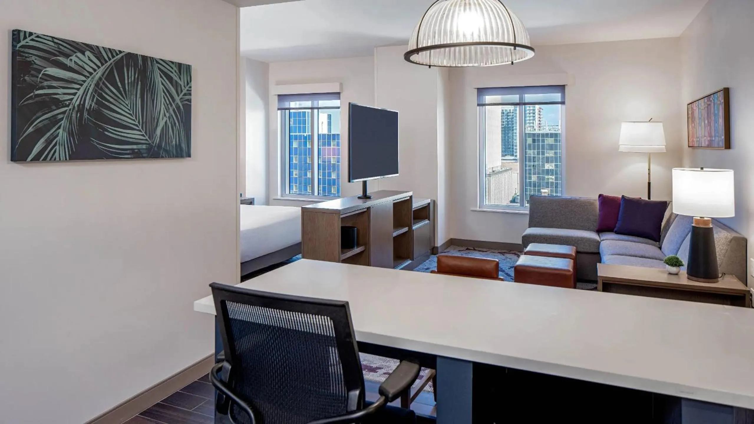 Living room in Hyatt House Tampa Downtown