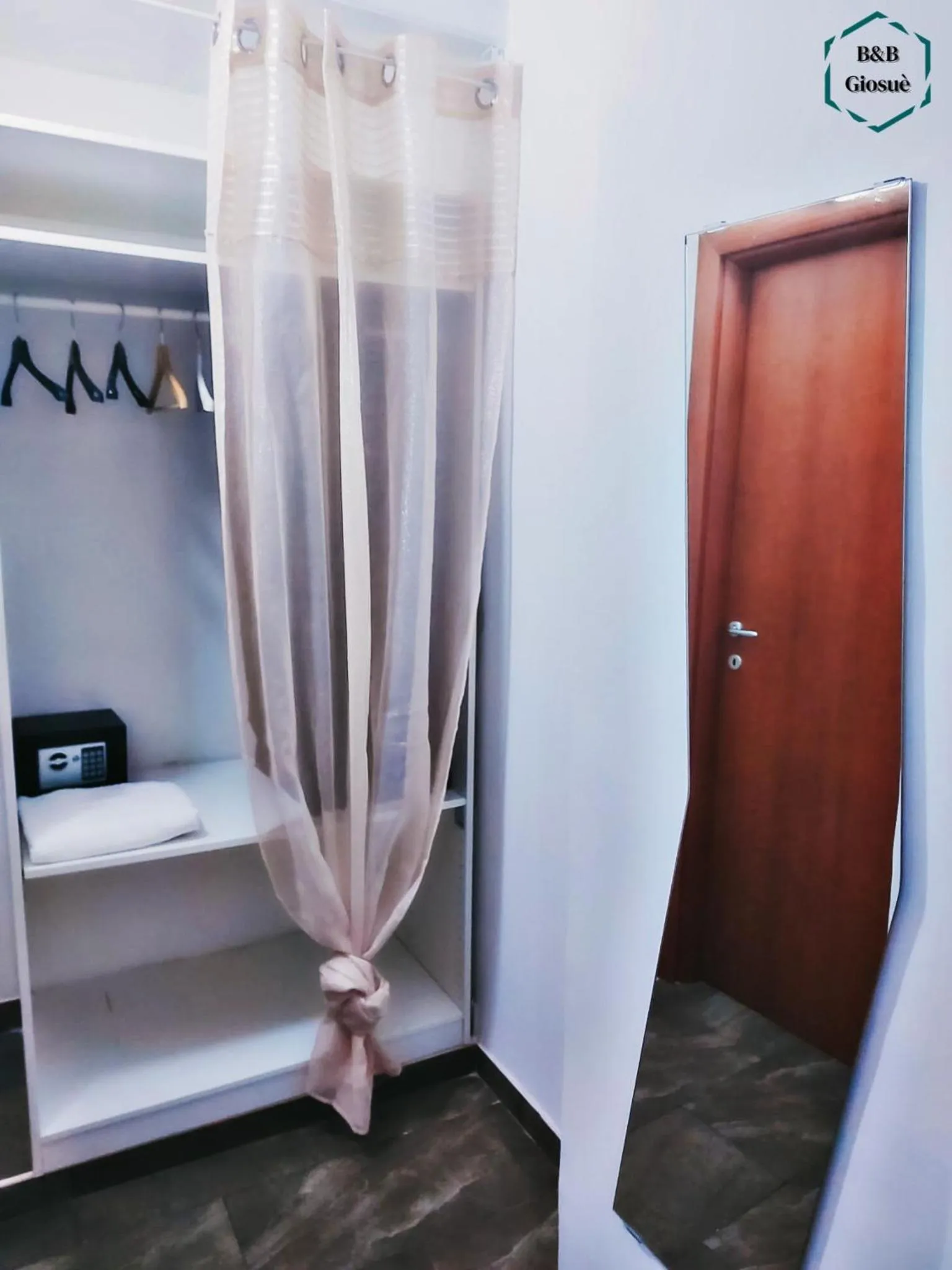 Bedroom, Bed in B&B Giosuè