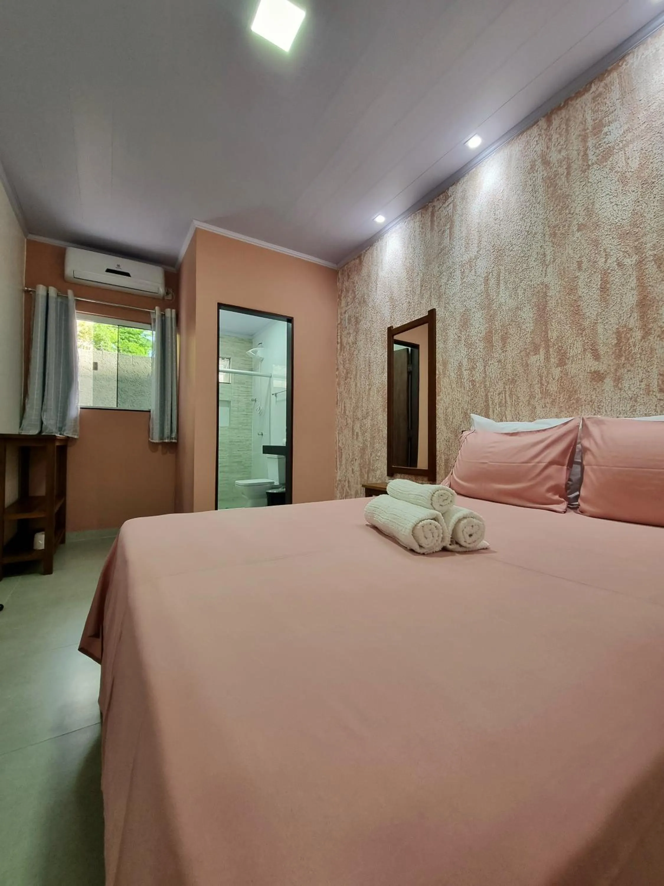 Bedroom, Bed in Village São Jorge - Guest Apartment