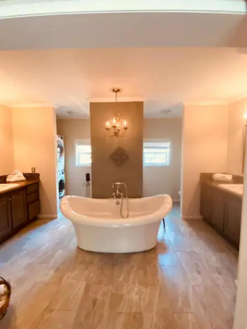 Bathroom in Swan Lake Resort