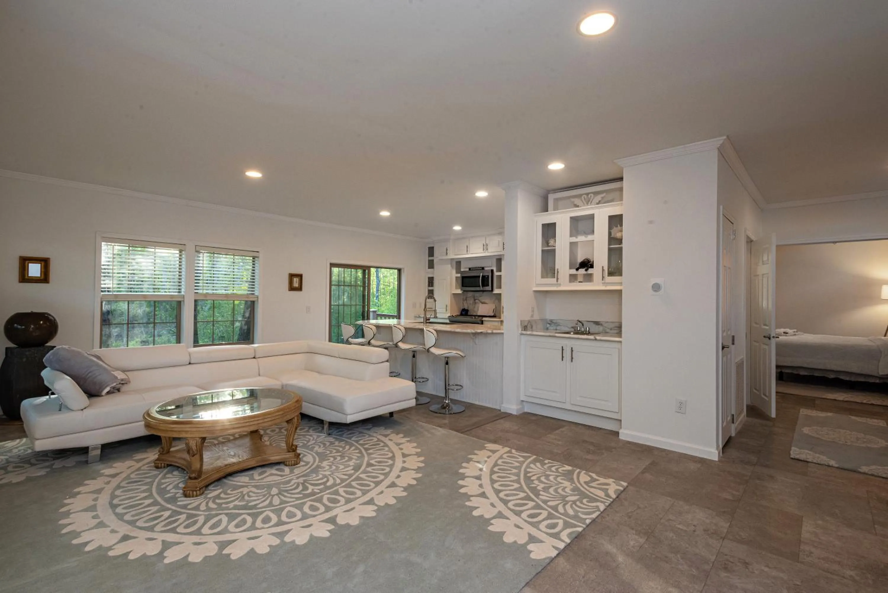 Living room in Swan Lake Resort