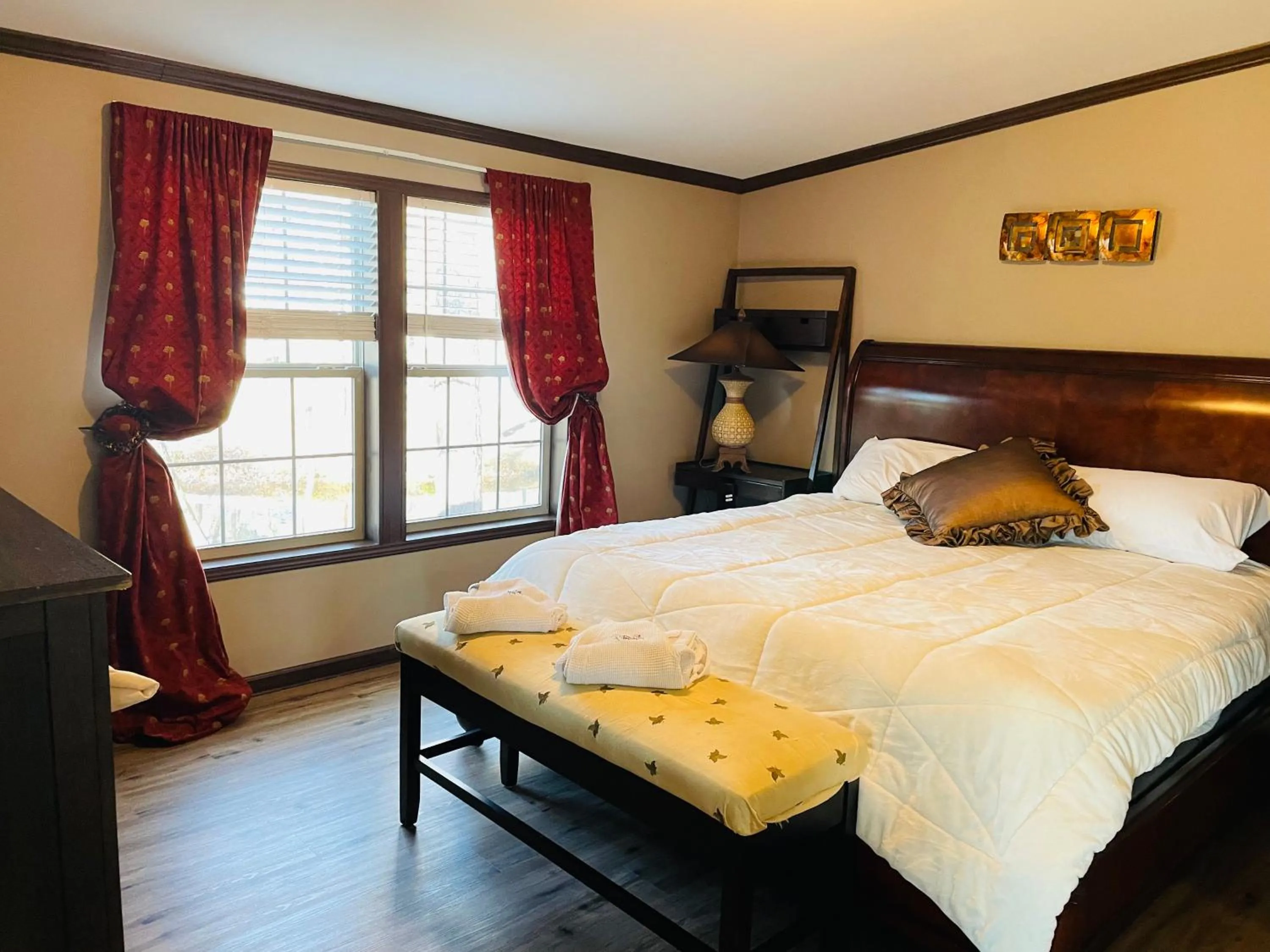 Bed in Swan Lake Resort