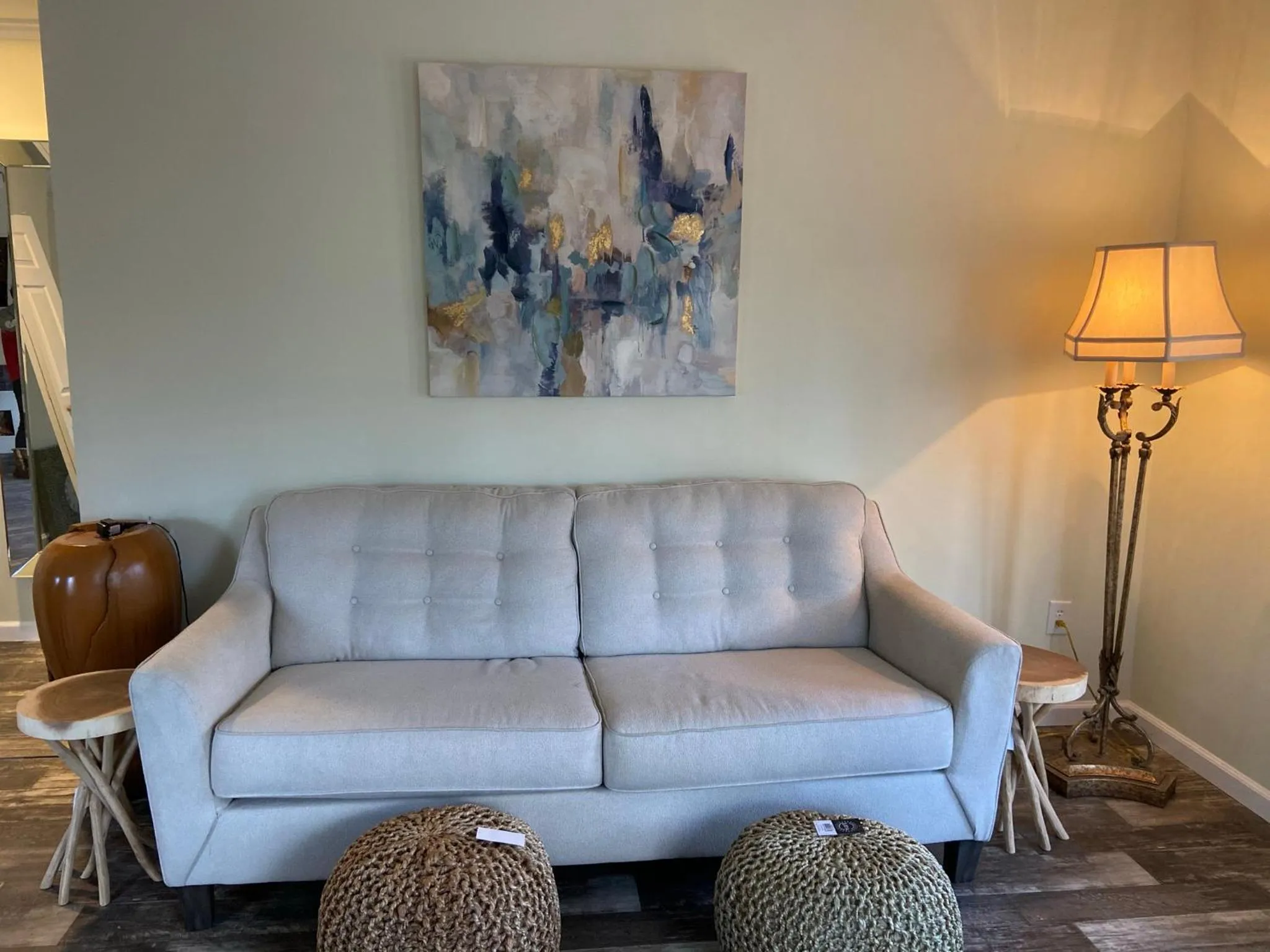 Living room in Swan Lake Resort