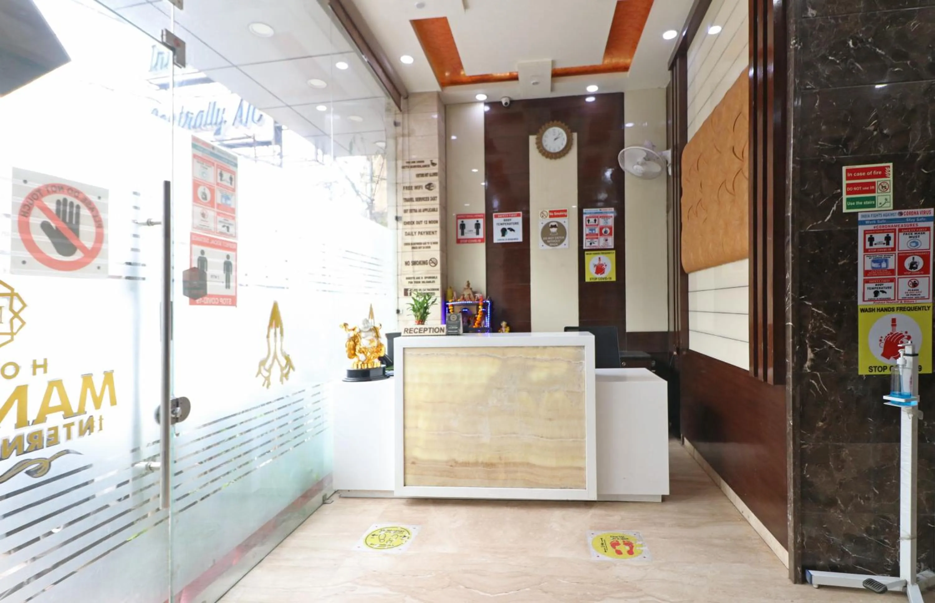 Lobby or reception in Hotel Mannat international by Mannat