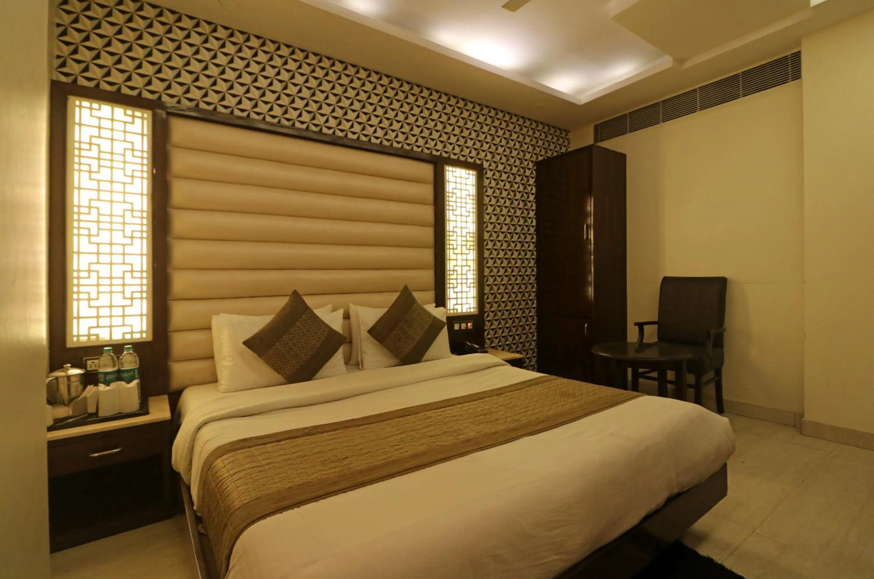 Bed in Hotel Mannat international by Mannat