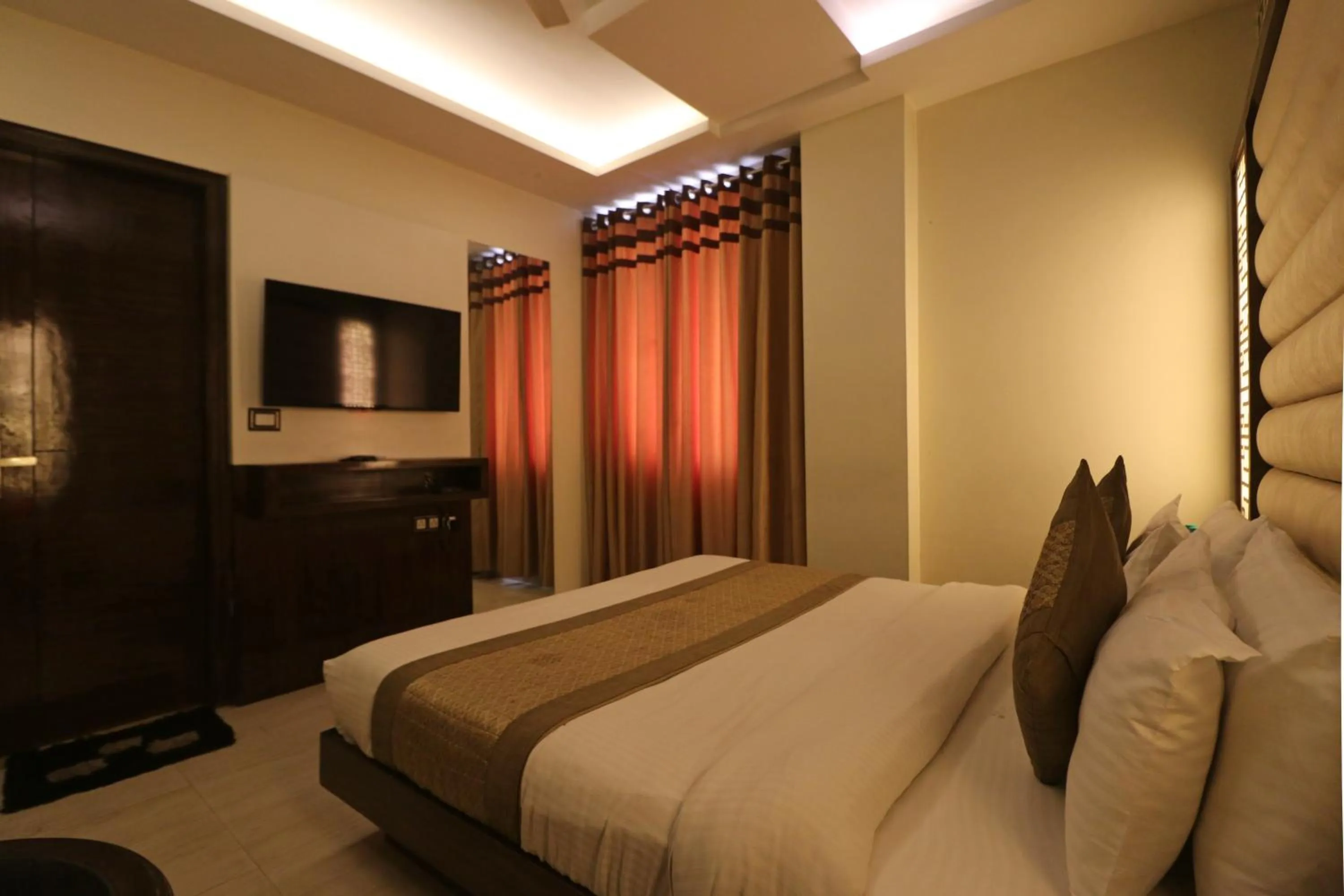 Bed in Hotel Mannat international by Mannat
