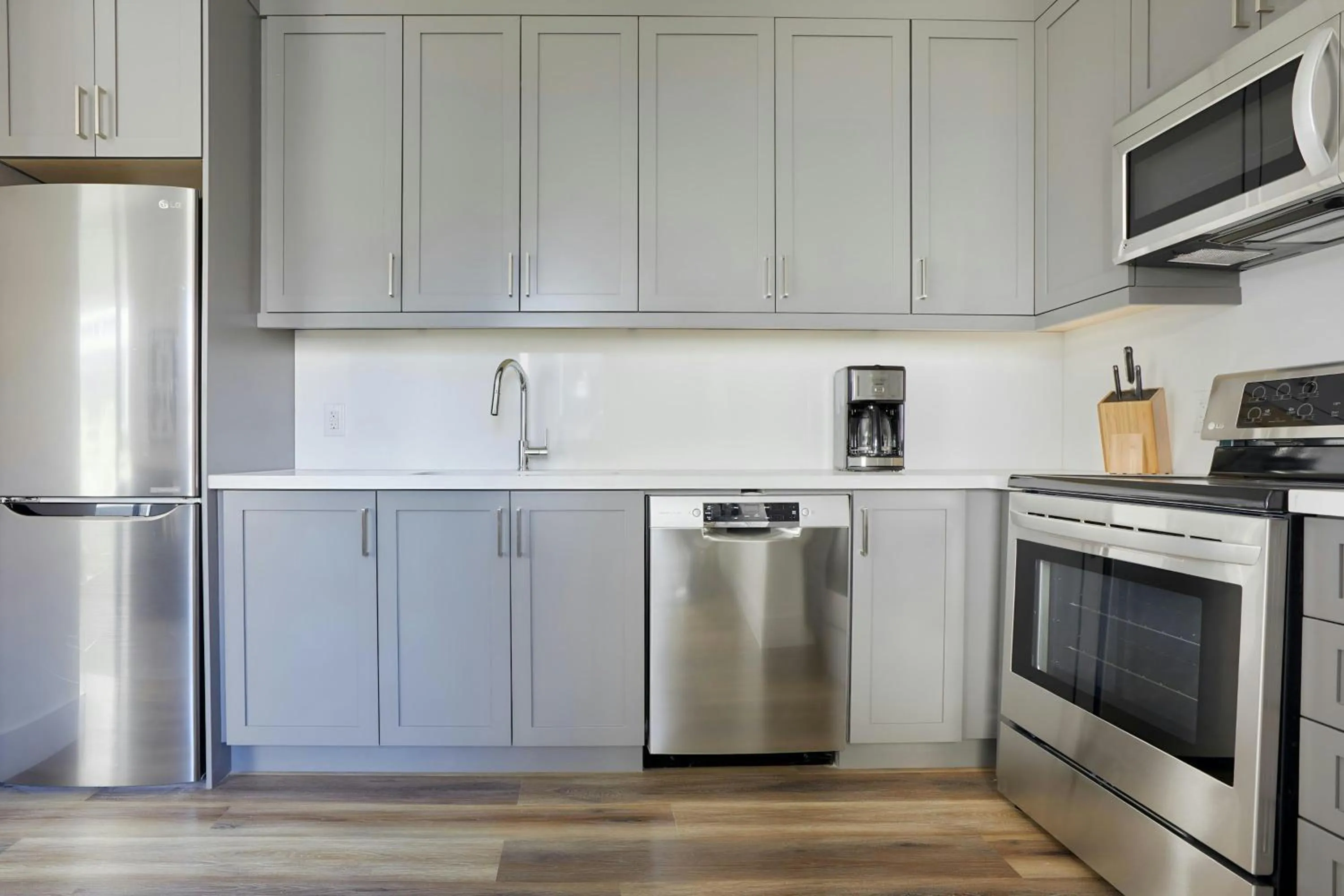 Kitchen or kitchenette in Sonder by Marriott Bonvoy The Elm Apartments Downtown