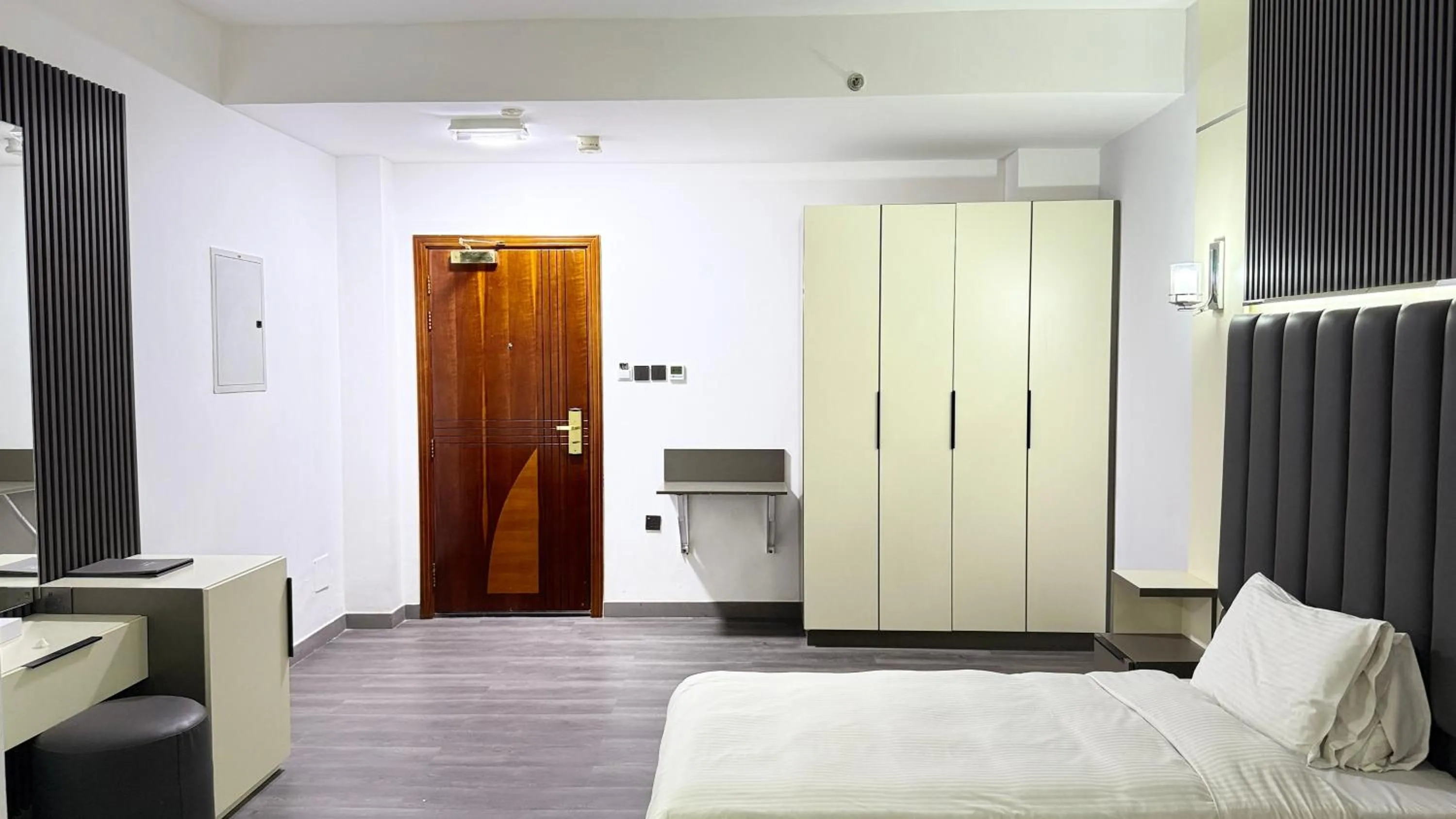 Photo of the whole room, Bed in Palette Sharjah Aparthotel formerly Royal Tulip