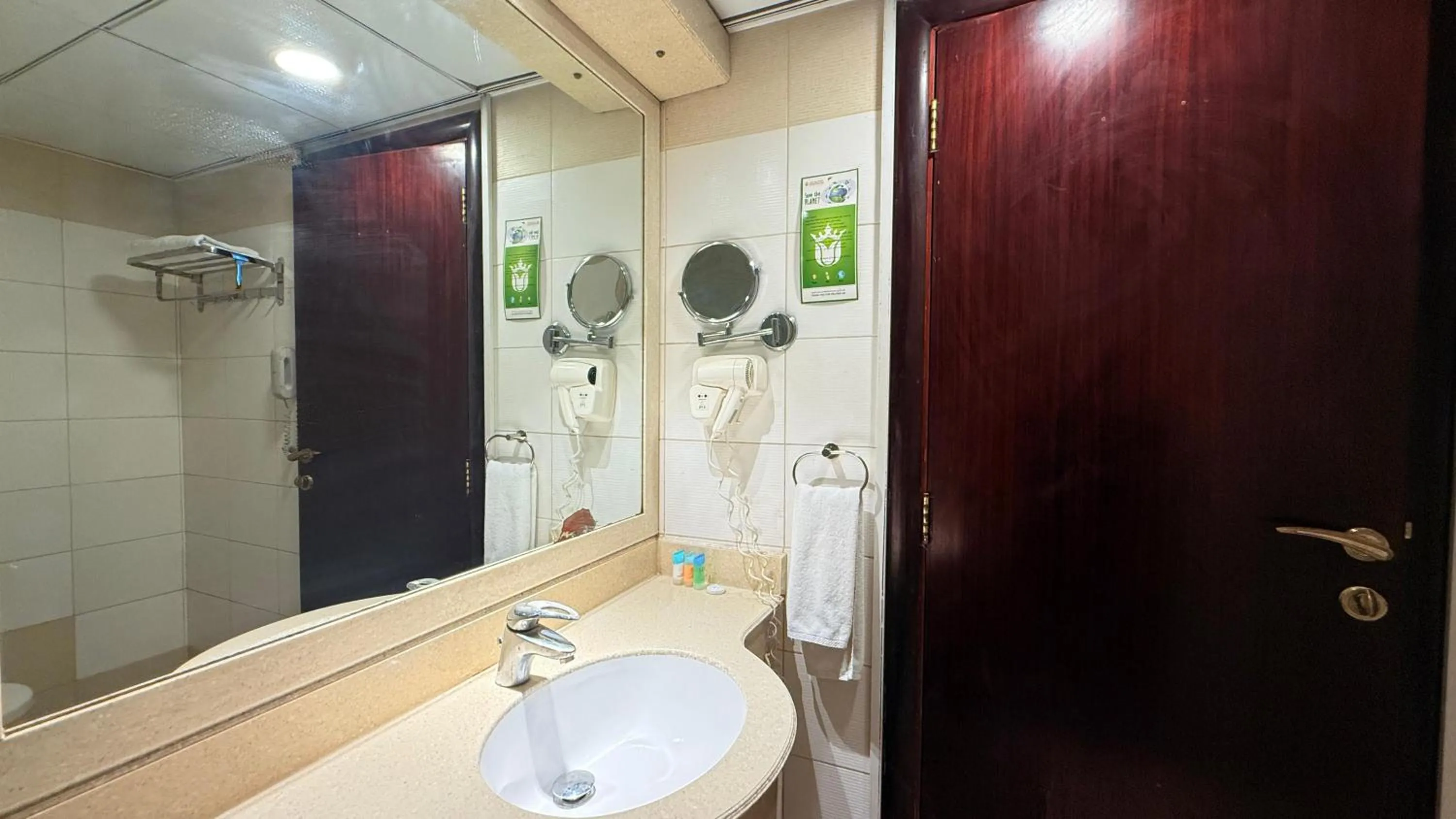 Bathroom in Palette Sharjah Aparthotel formerly Royal Tulip