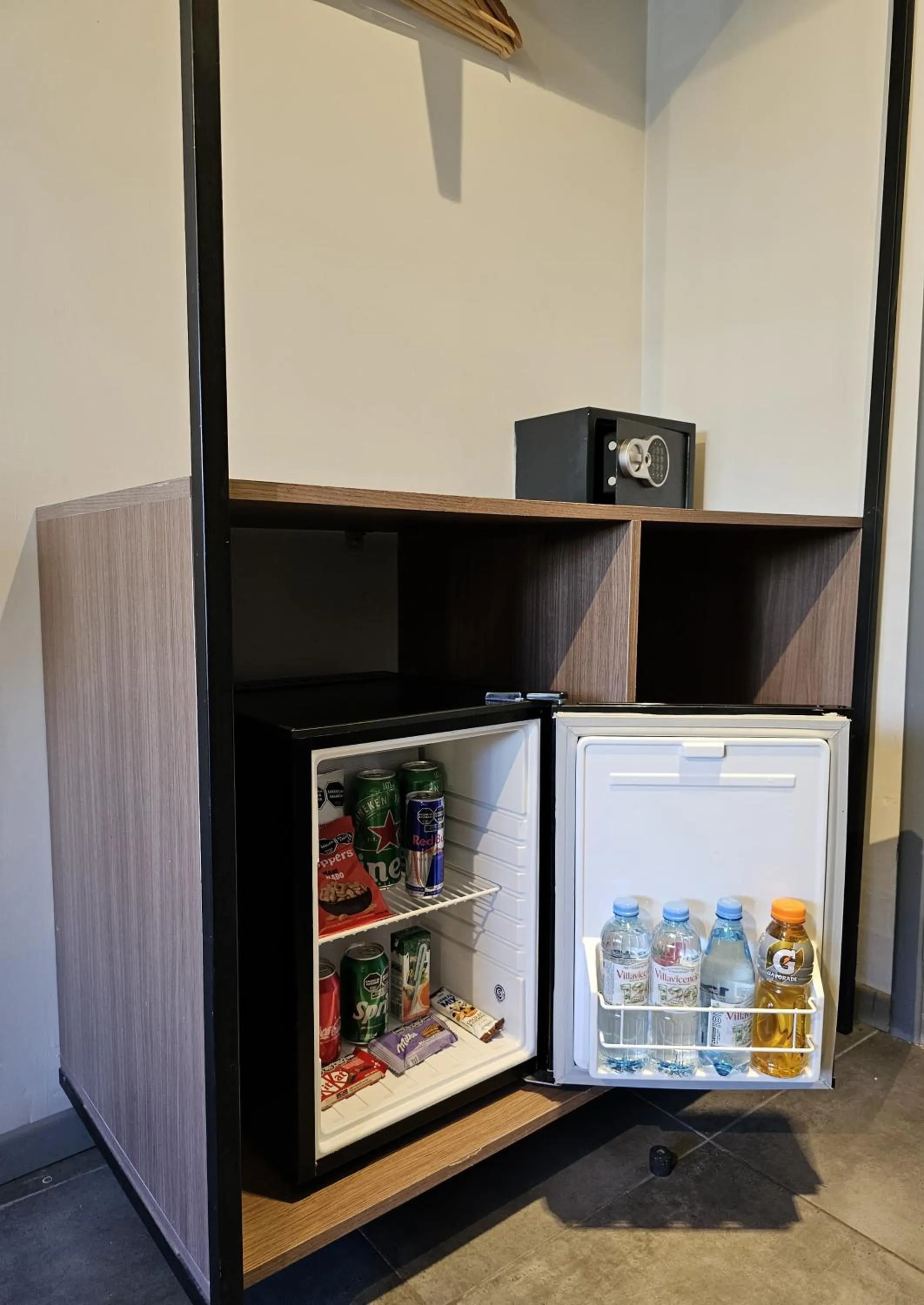 minibar in HOTEL CONCEPT BARILOCHE