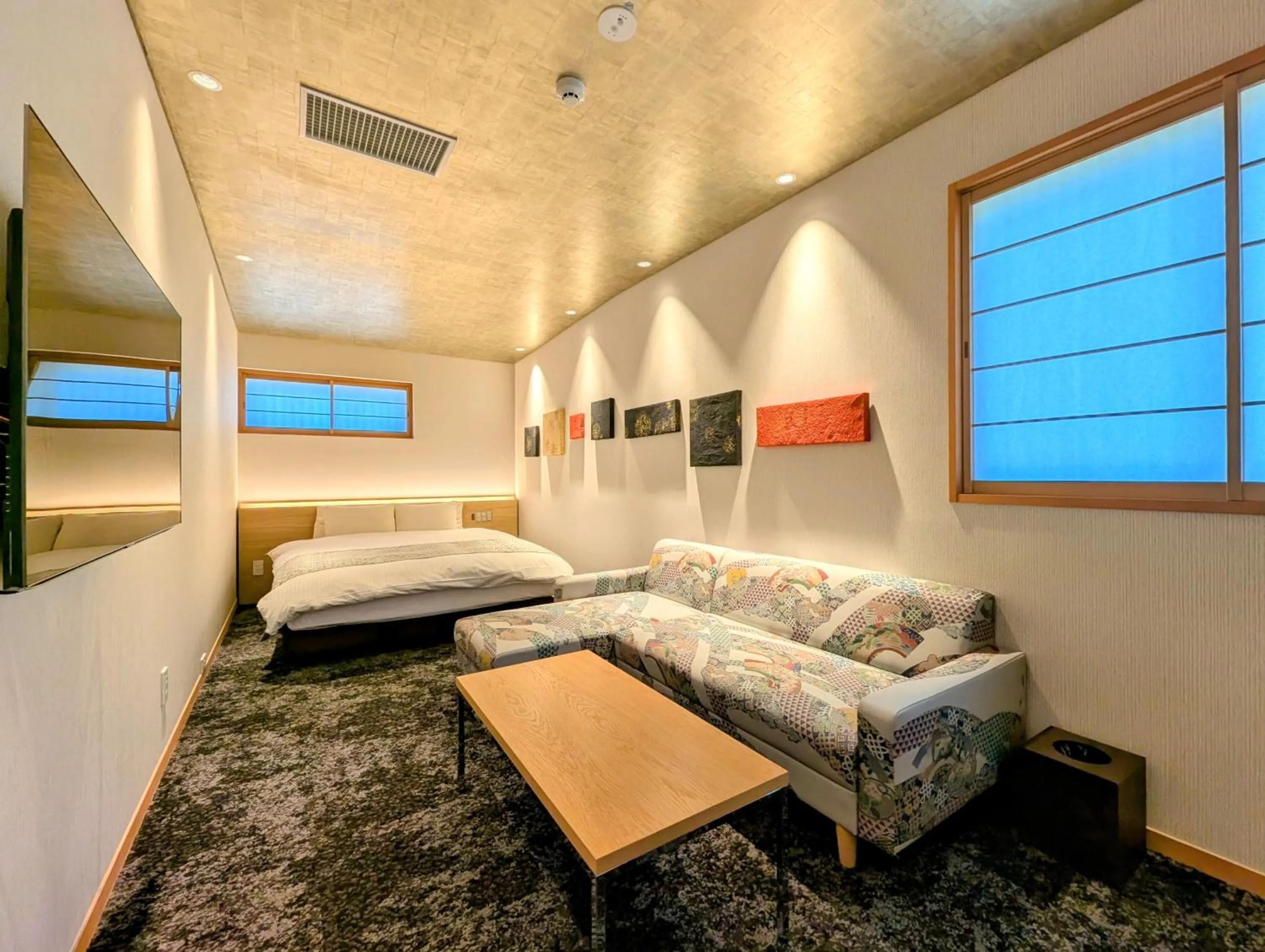 Photo of the whole room, Bed in ひがし茶屋街らしく金沢 Hotel Rashiku kanazawa