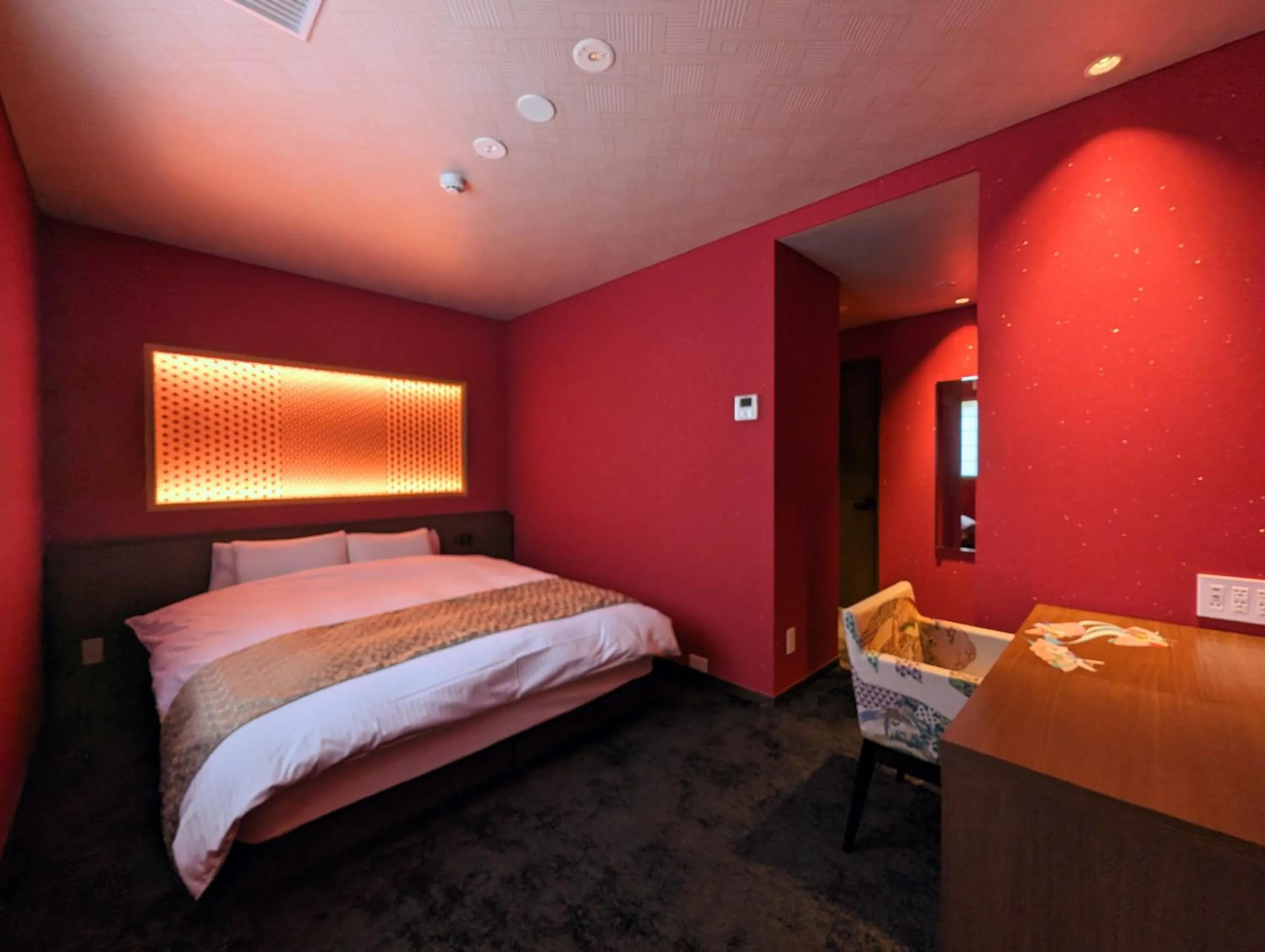 Photo of the whole room, Bed in ひがし茶屋街らしく金沢 Hotel Rashiku kanazawa