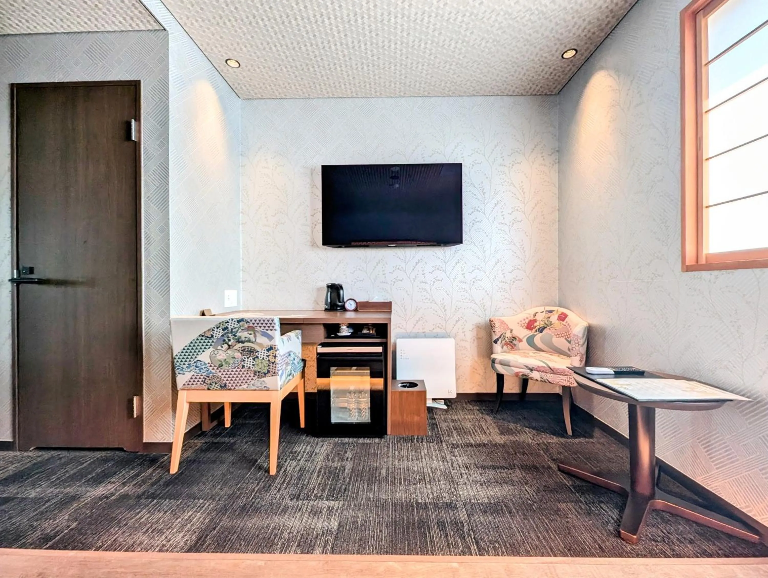 Photo of the whole room in ひがし茶屋街らしく金沢 Hotel Rashiku kanazawa