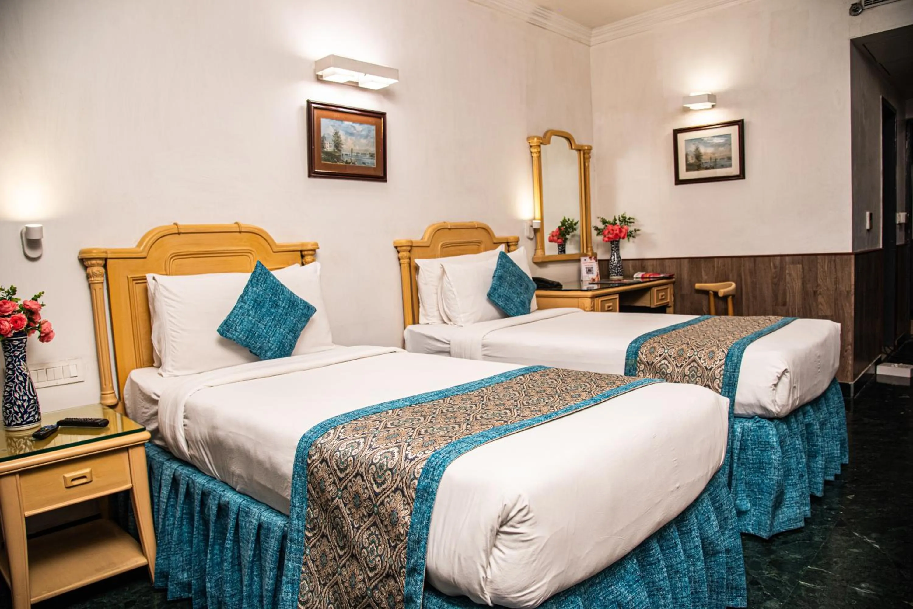 Bedroom, Bed in Golden Parkk Hotel