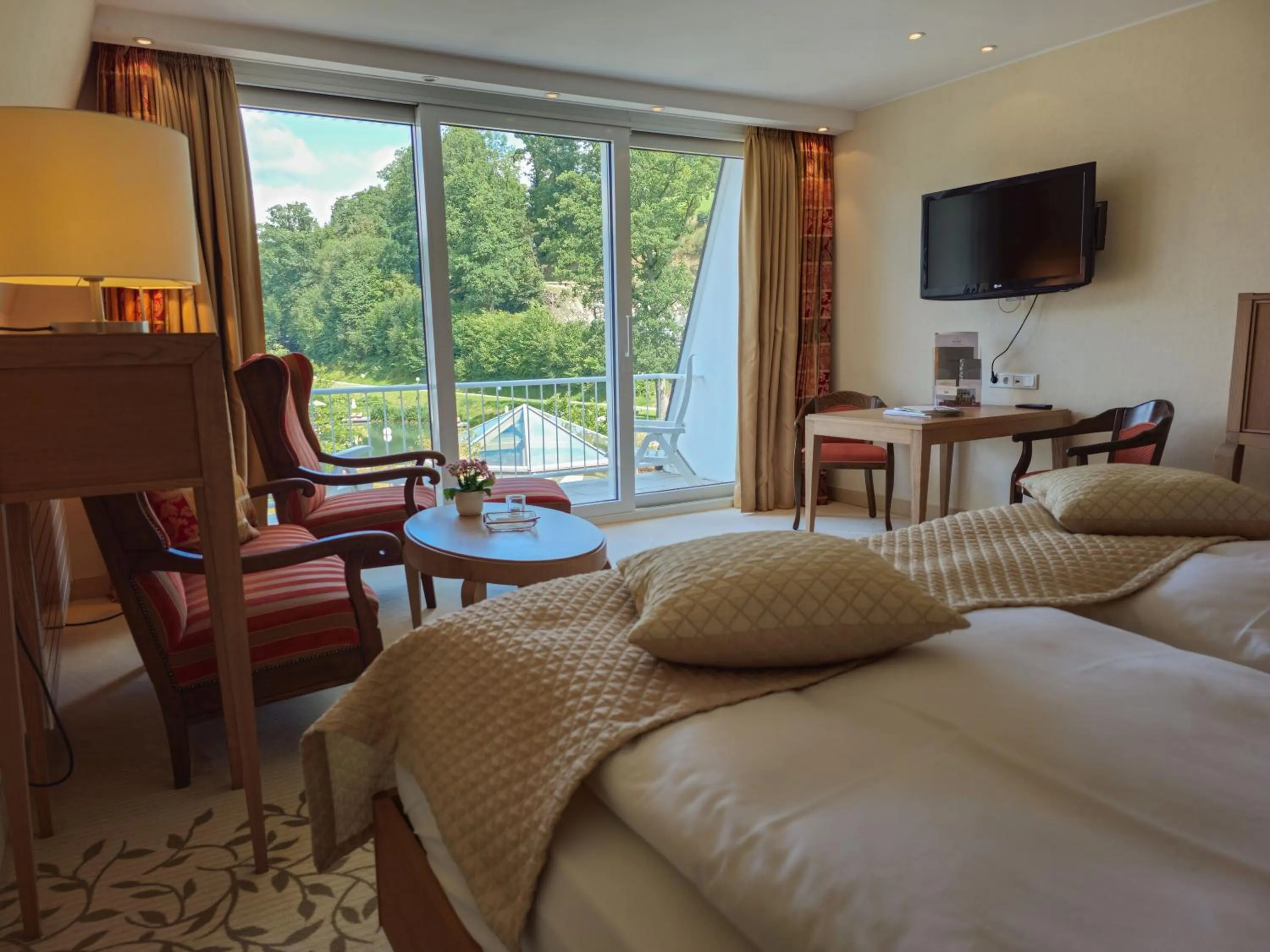 Photo of the whole room, Bed in Hotel Deimann