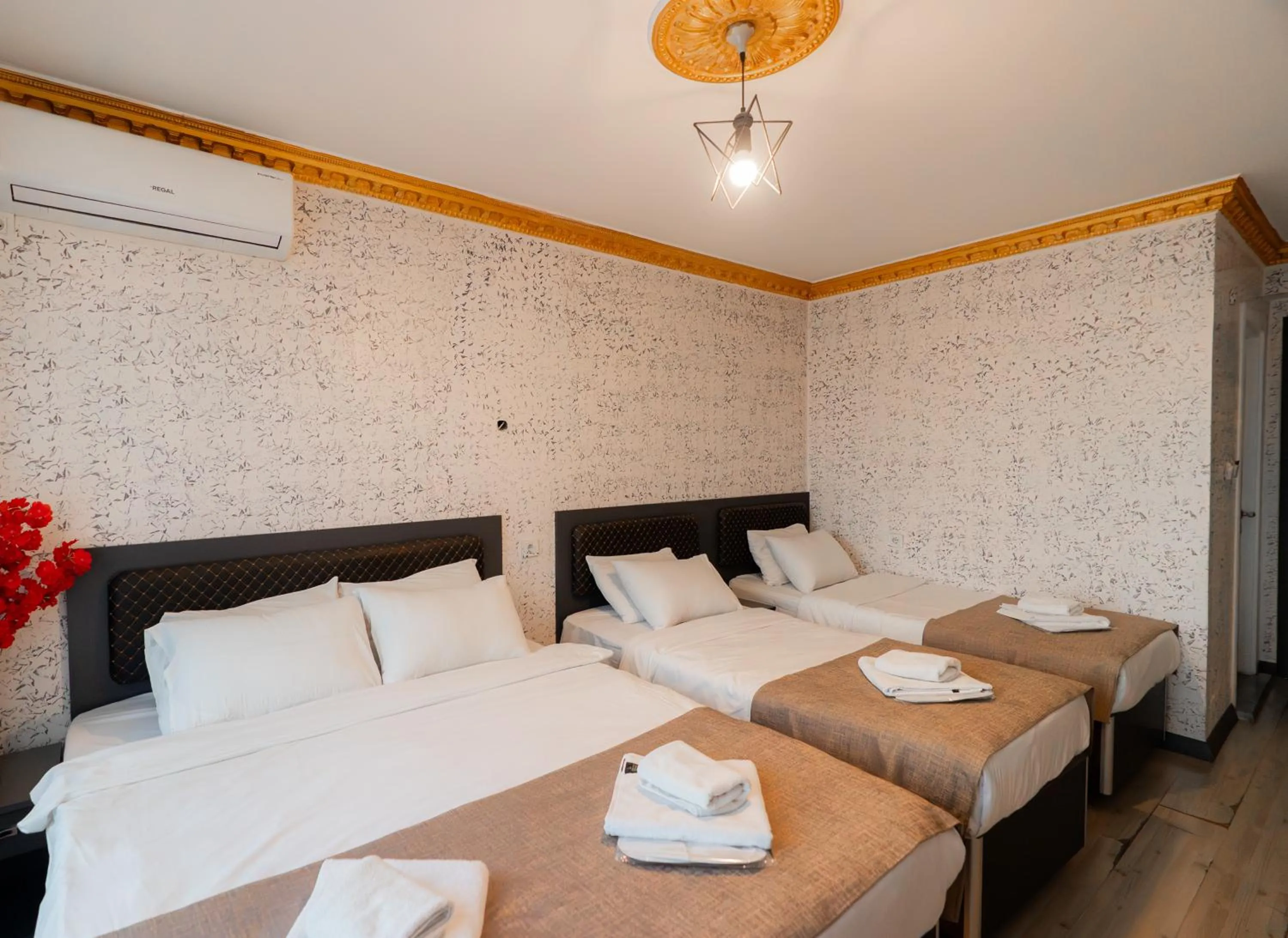 Bed in Golden Horn Park Hotel