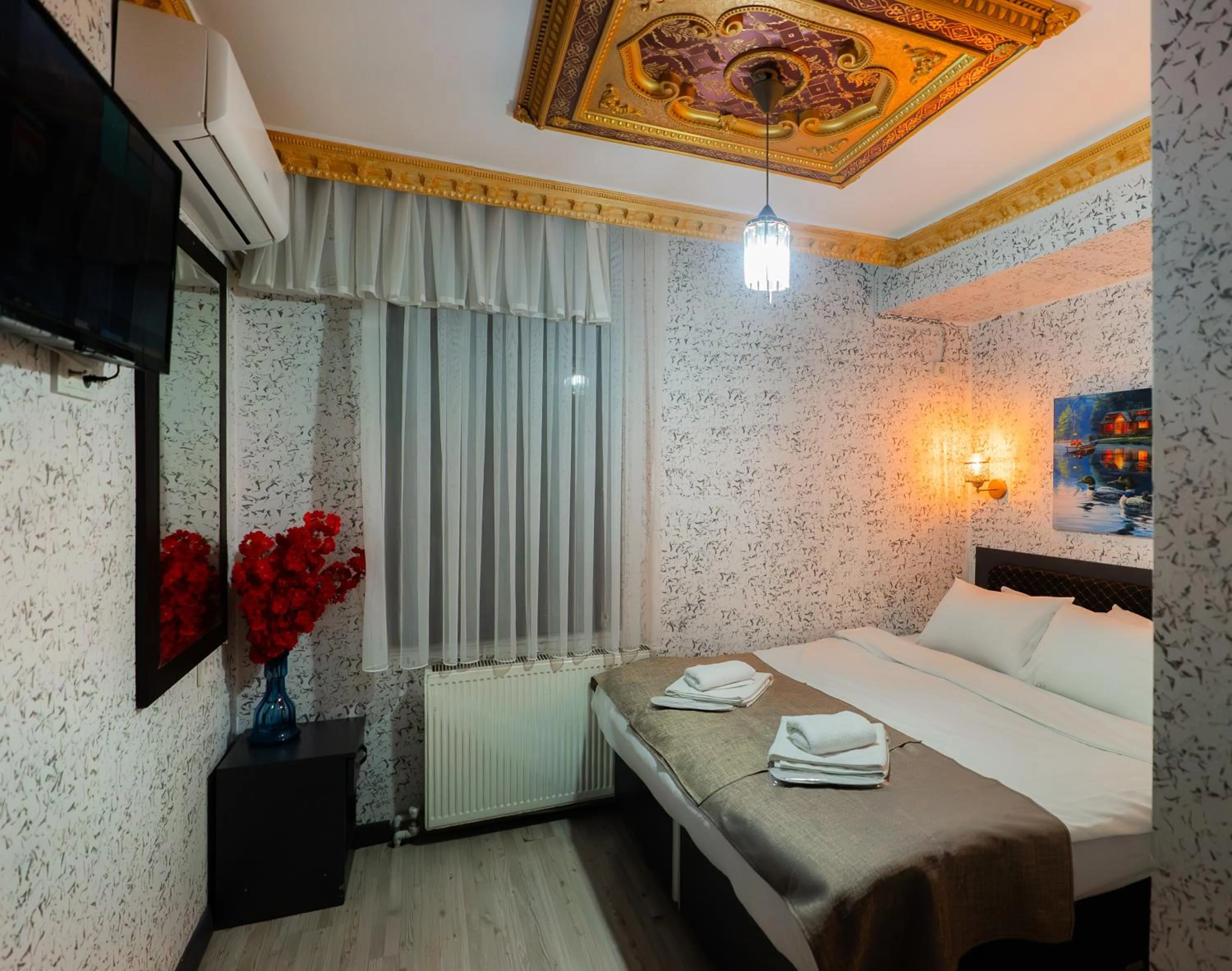 Bed in Golden Horn Park Hotel