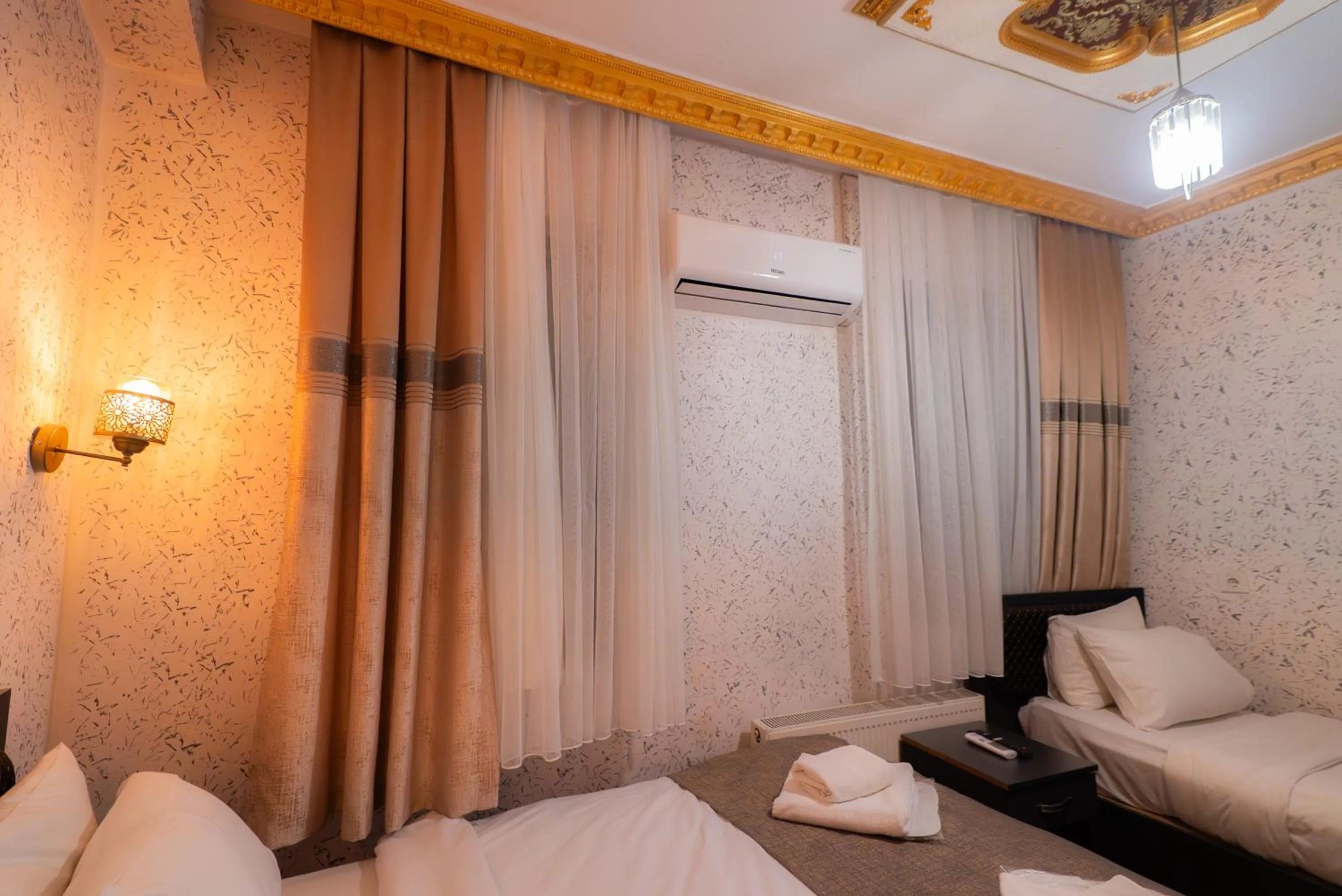 Bed in Golden Horn Park Hotel