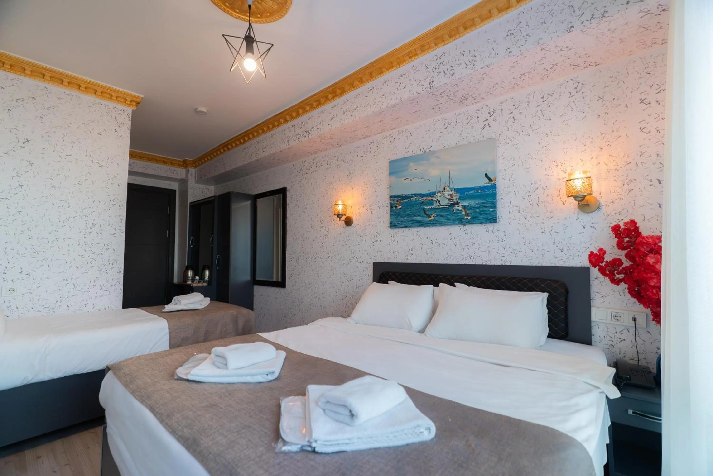 Bed in Golden Horn Park Hotel