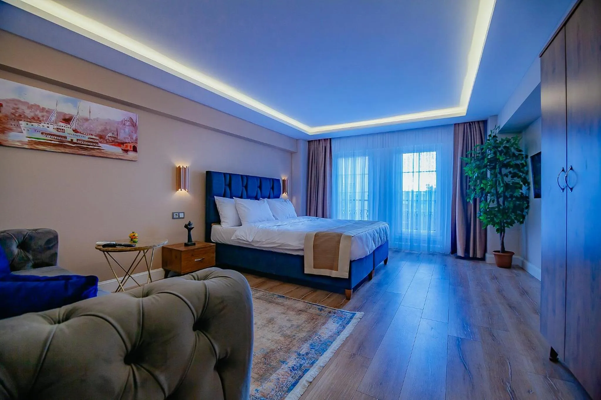 Photo of the whole room in Galata Hill Hotel