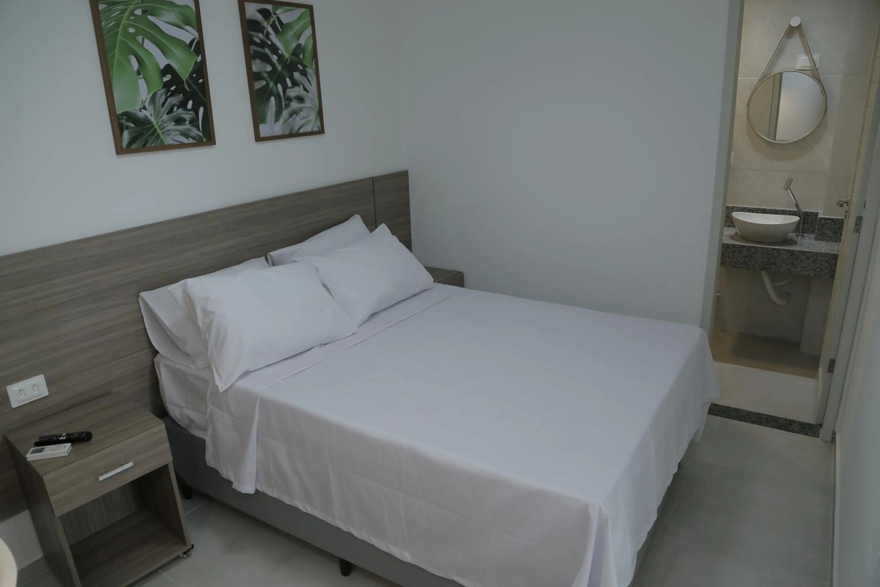 Photo of the whole room, Bed in Flats Angatu Porto de Galinhas PE