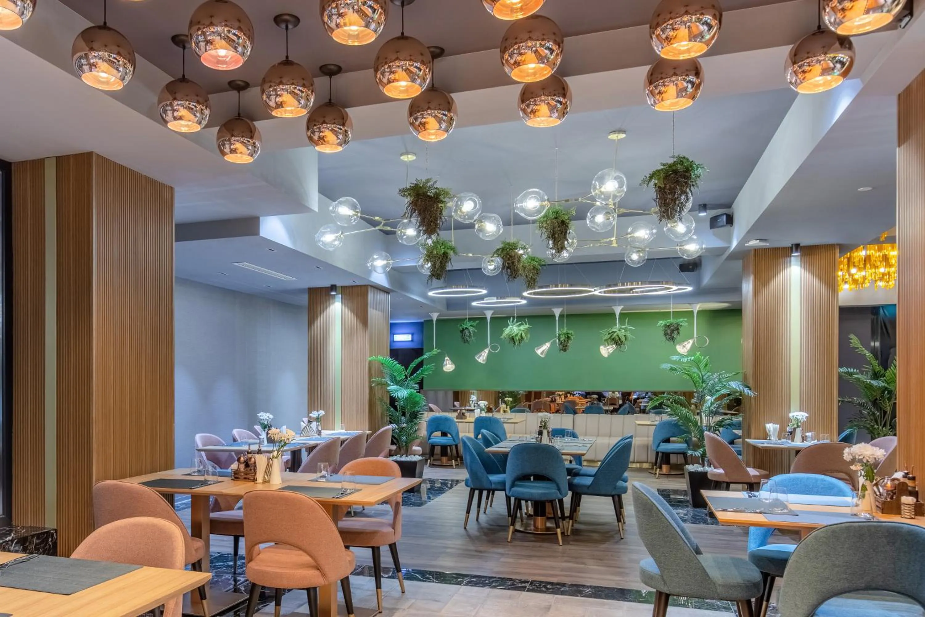 Restaurant/places to eat in Hotel Kristal Focsani