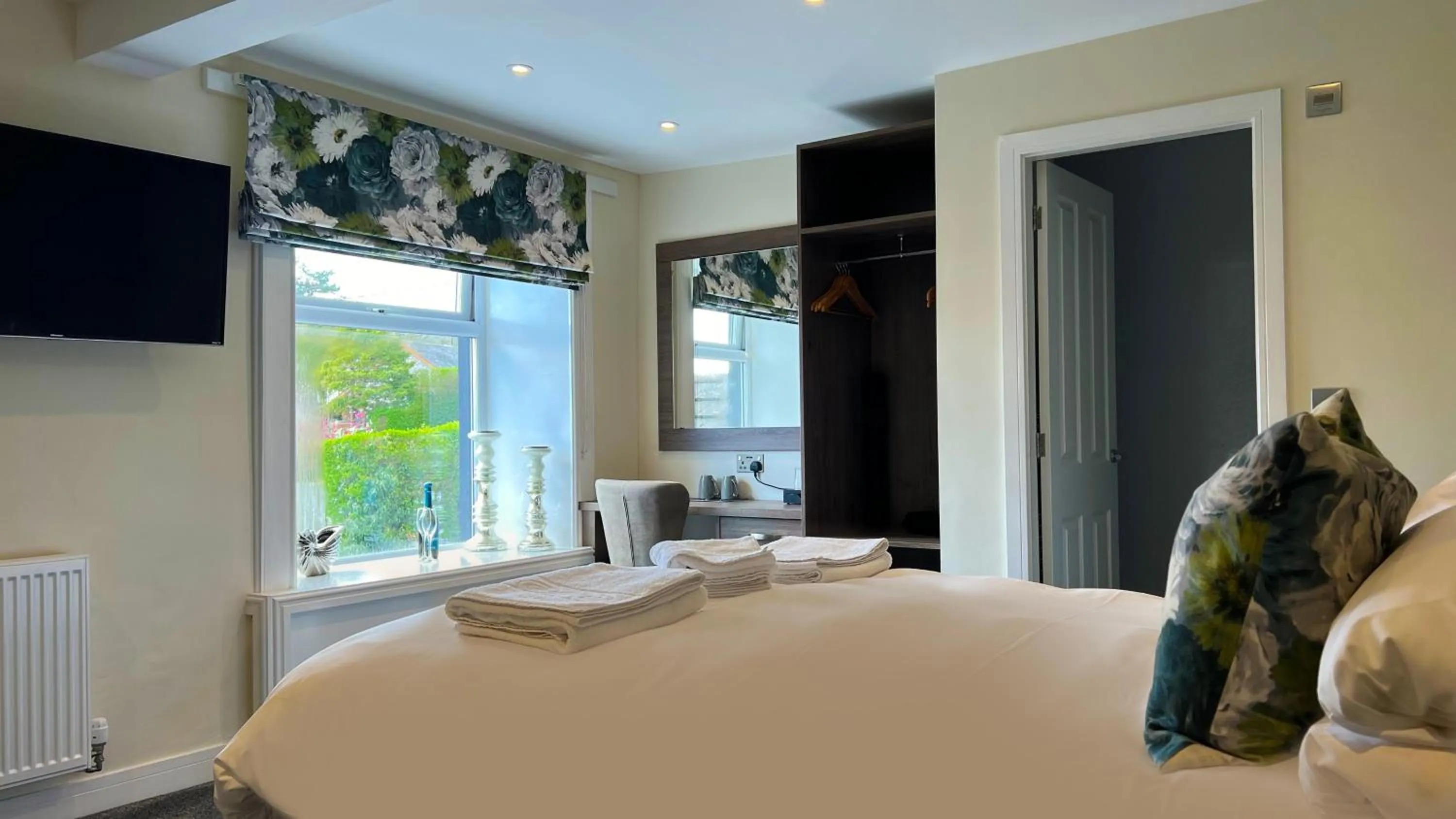 Bed in The Pheasant Inn