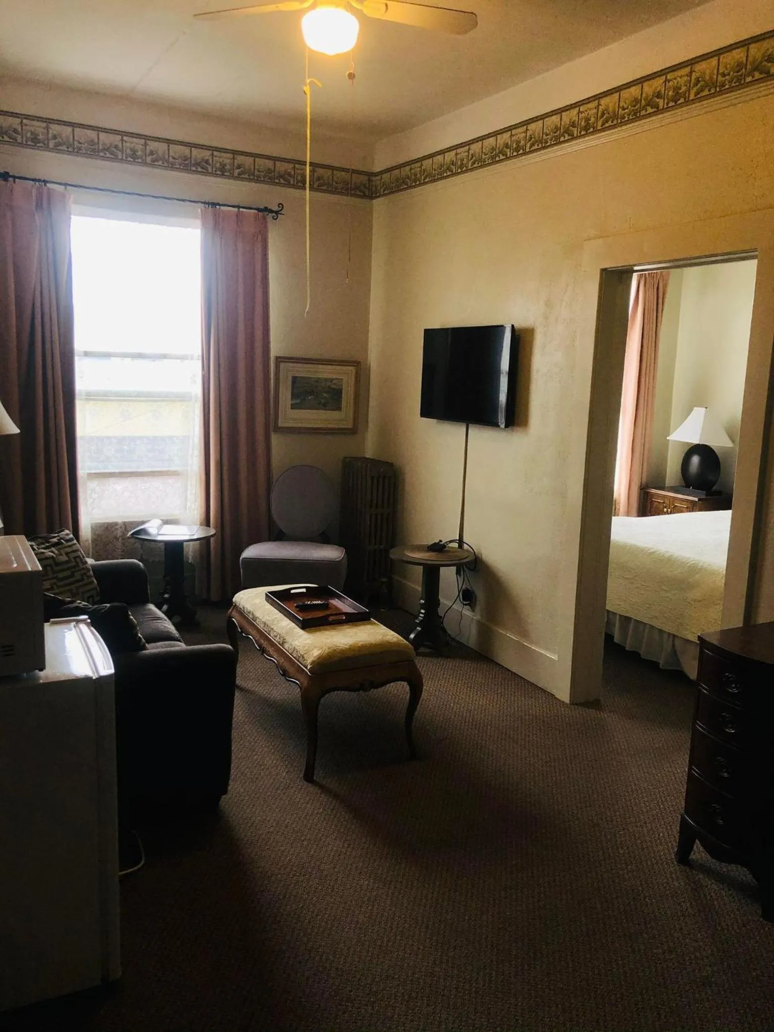 Living room in Historic Palace Hotel