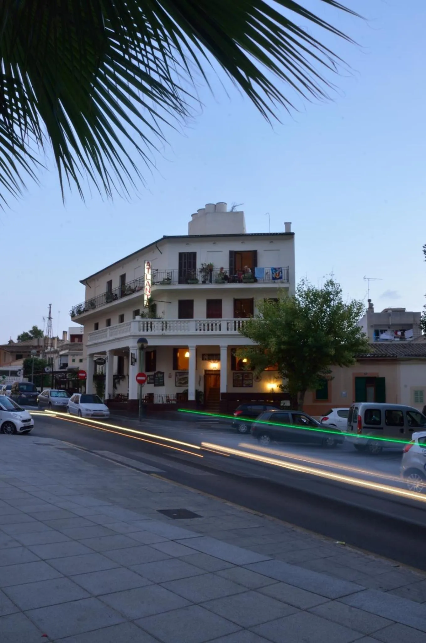Facade/entrance in Hostal Atlanta