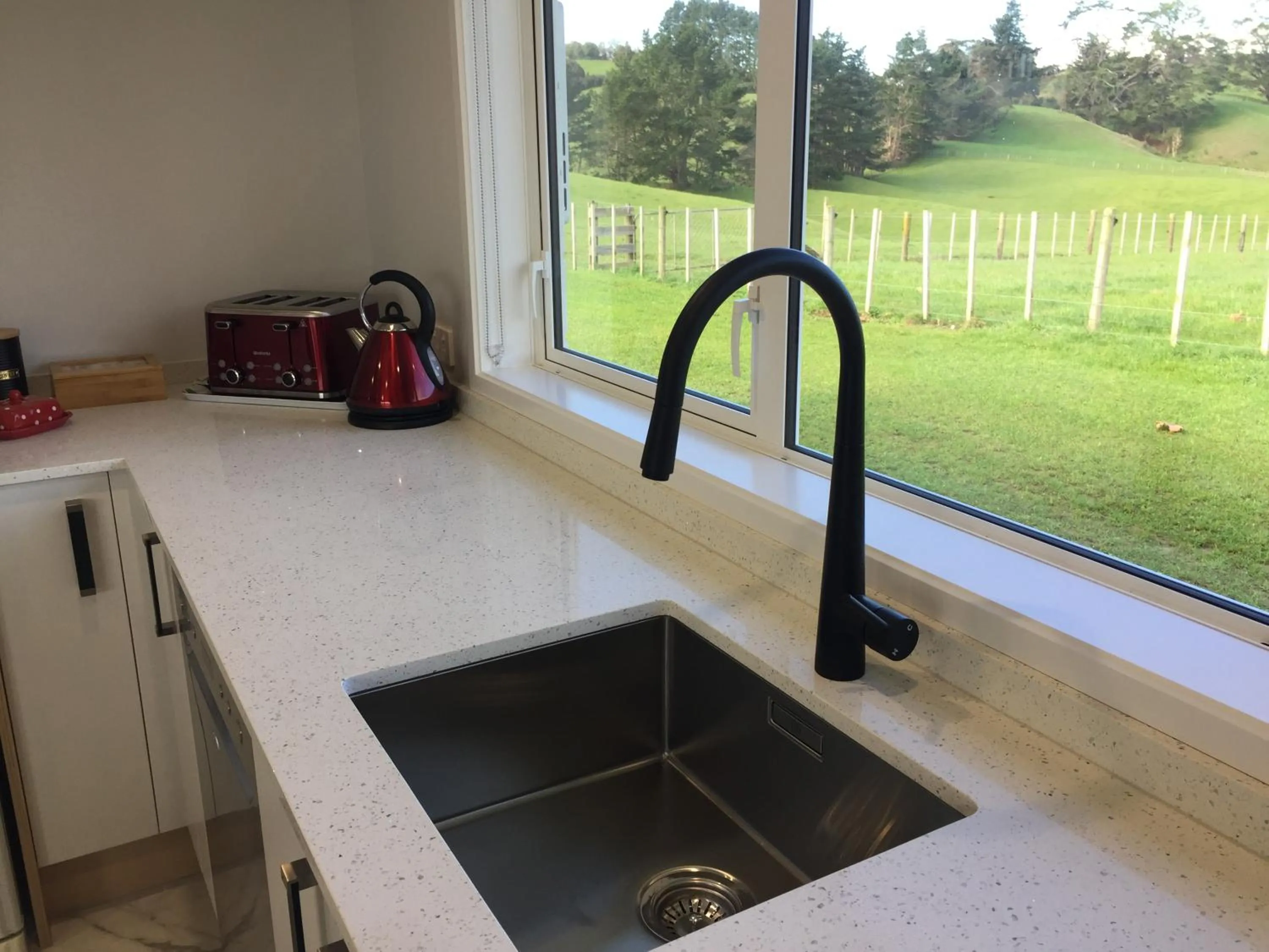 Kitchen or kitchenette in Veld View Bed and Breakfast